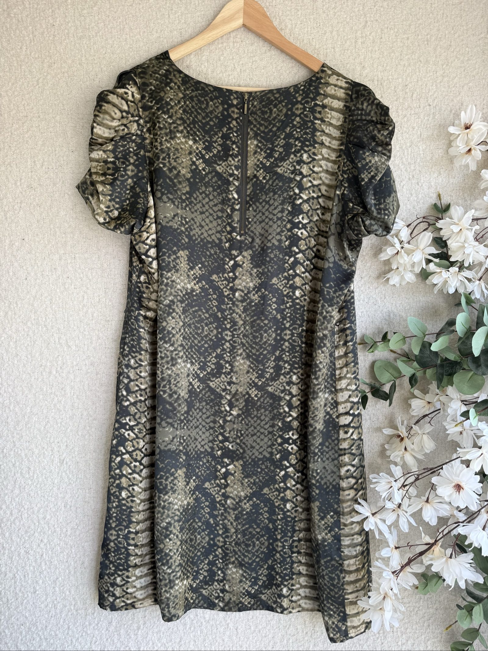 Marks & Spencer Snakeskin Print Shift Dress UK 22 Puff Sleeve Occasion Dress image 4