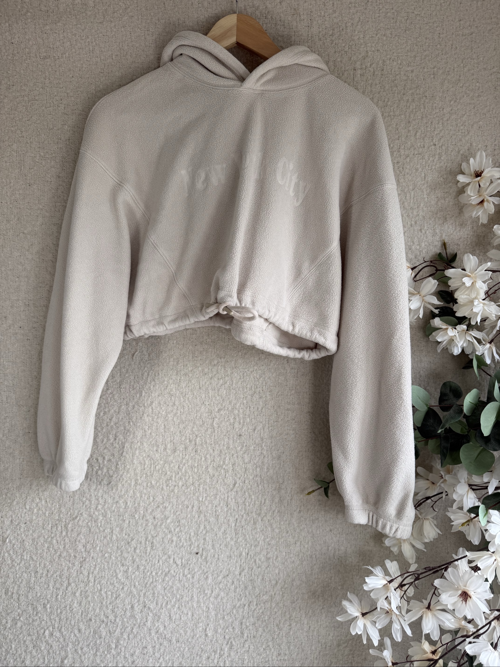 Primark Cream Fleece Hooded Cropped Sweatshirt Medium Soft Cozy Casual