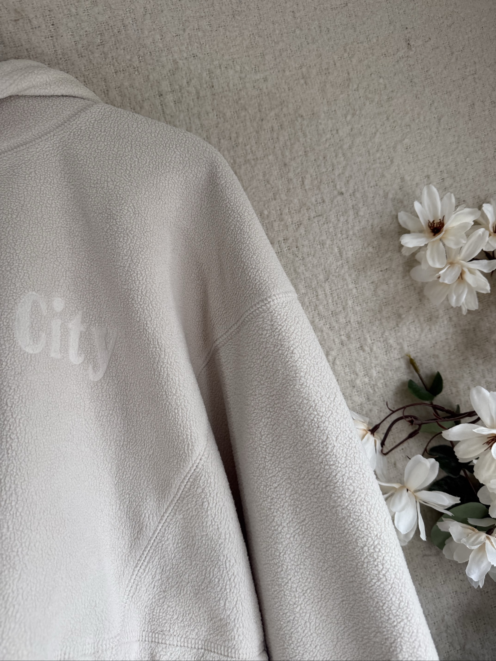 Primark Cream Fleece Hooded Cropped Sweatshirt Medium Soft Cozy Casual image 2