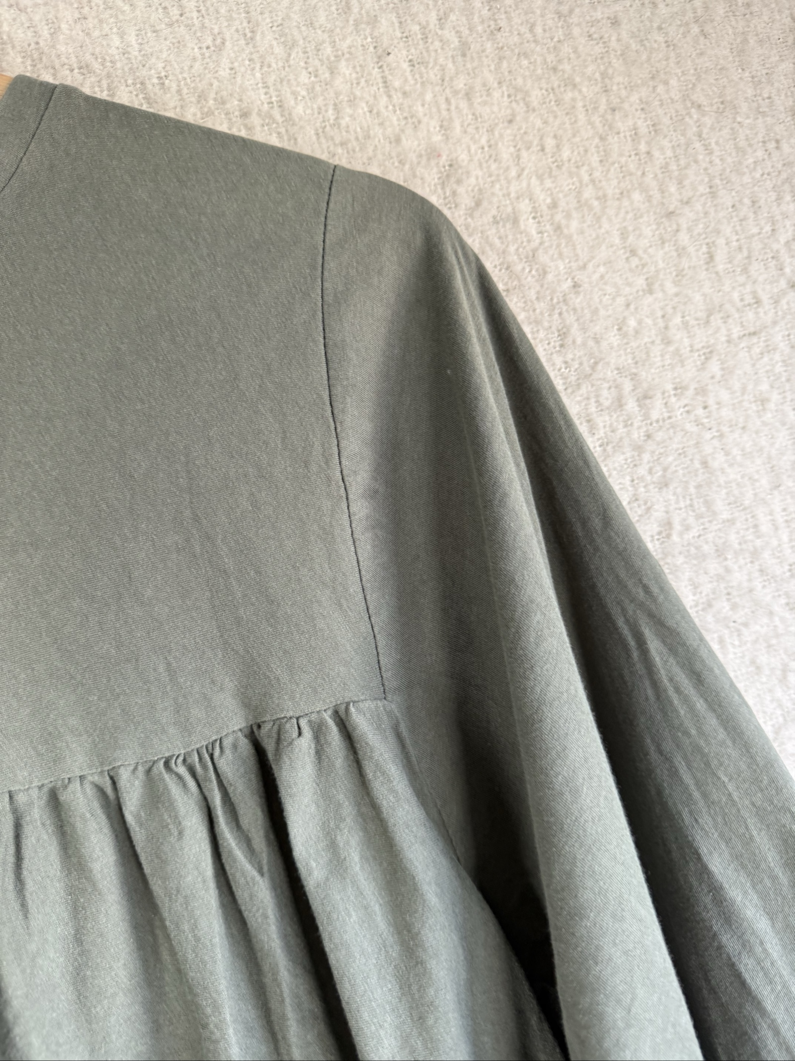 Zara Trafaluc Olive Green Oversized Peplum Long Sleeve Top UK Small Casual Chic image 2