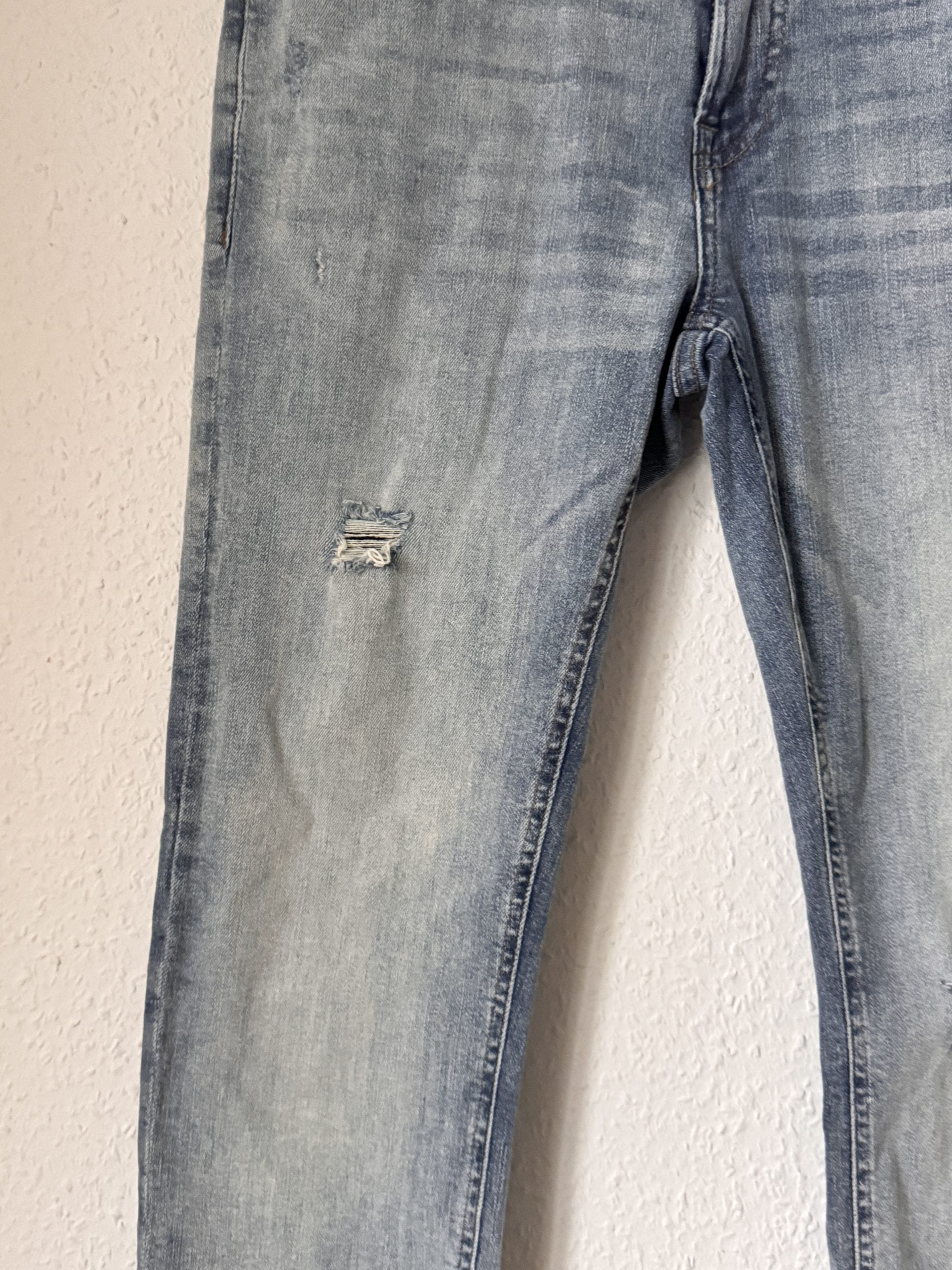 Unbranded Light Blue Distressed Slim Fit Jeans 31 Waist 2889 image 4