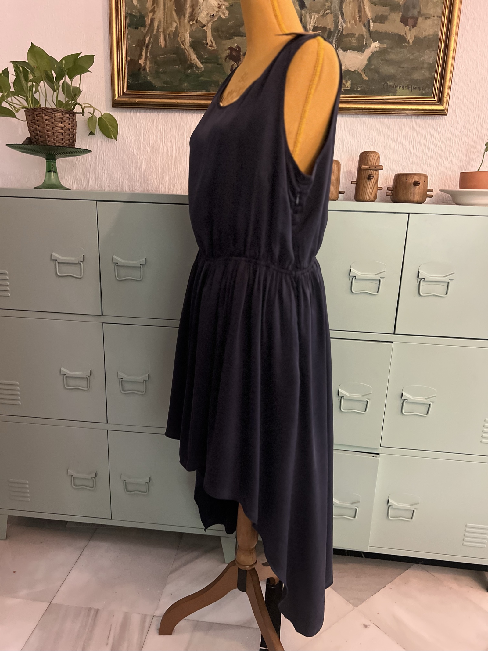 Lilus-Kikus Navy Blue Asymmetric Hem Sleeveless Dress With Tags