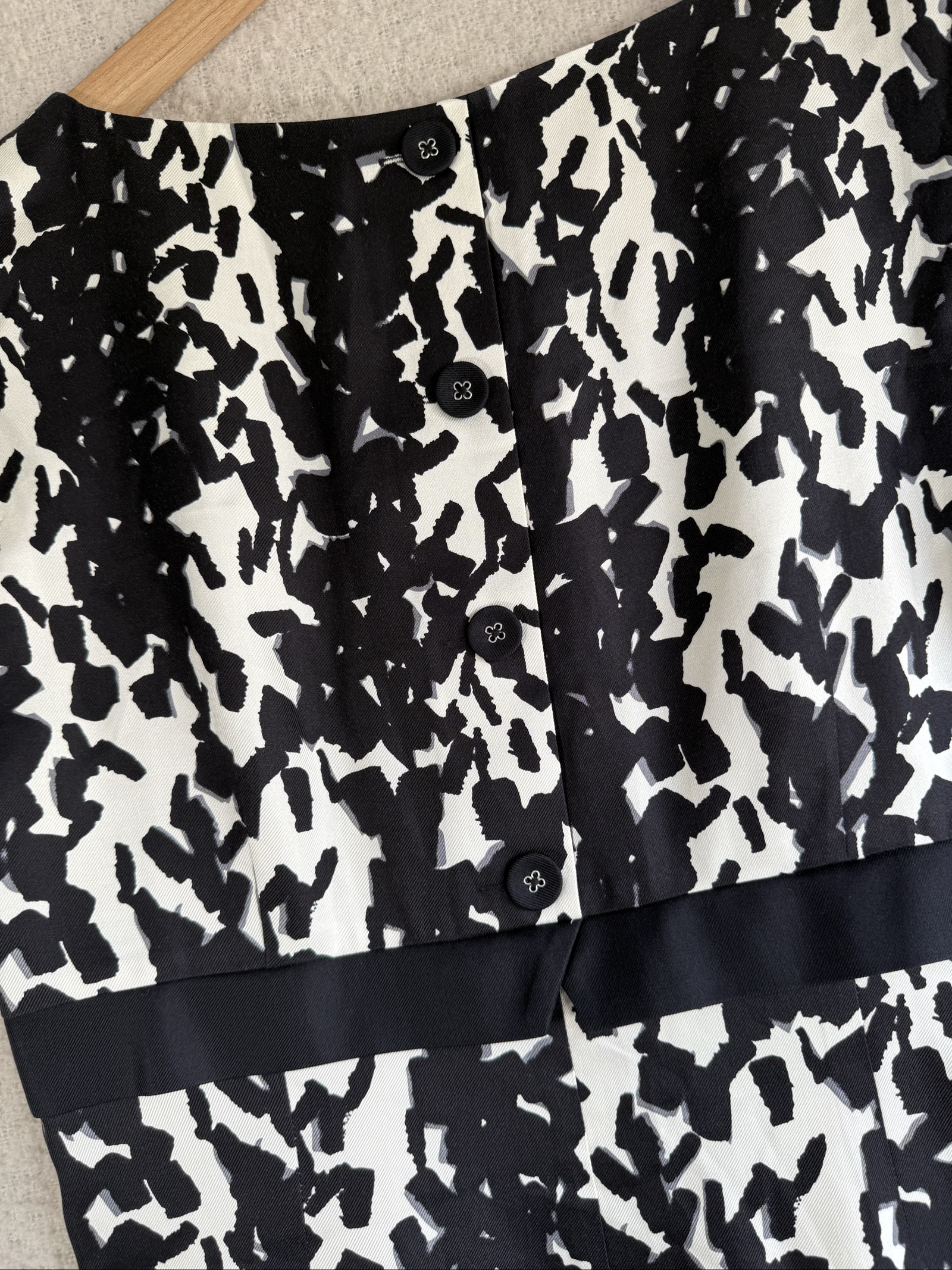 Hobbs Black & White Printed Dress UK 14 Elegant Occasion Black & White Dress image 5