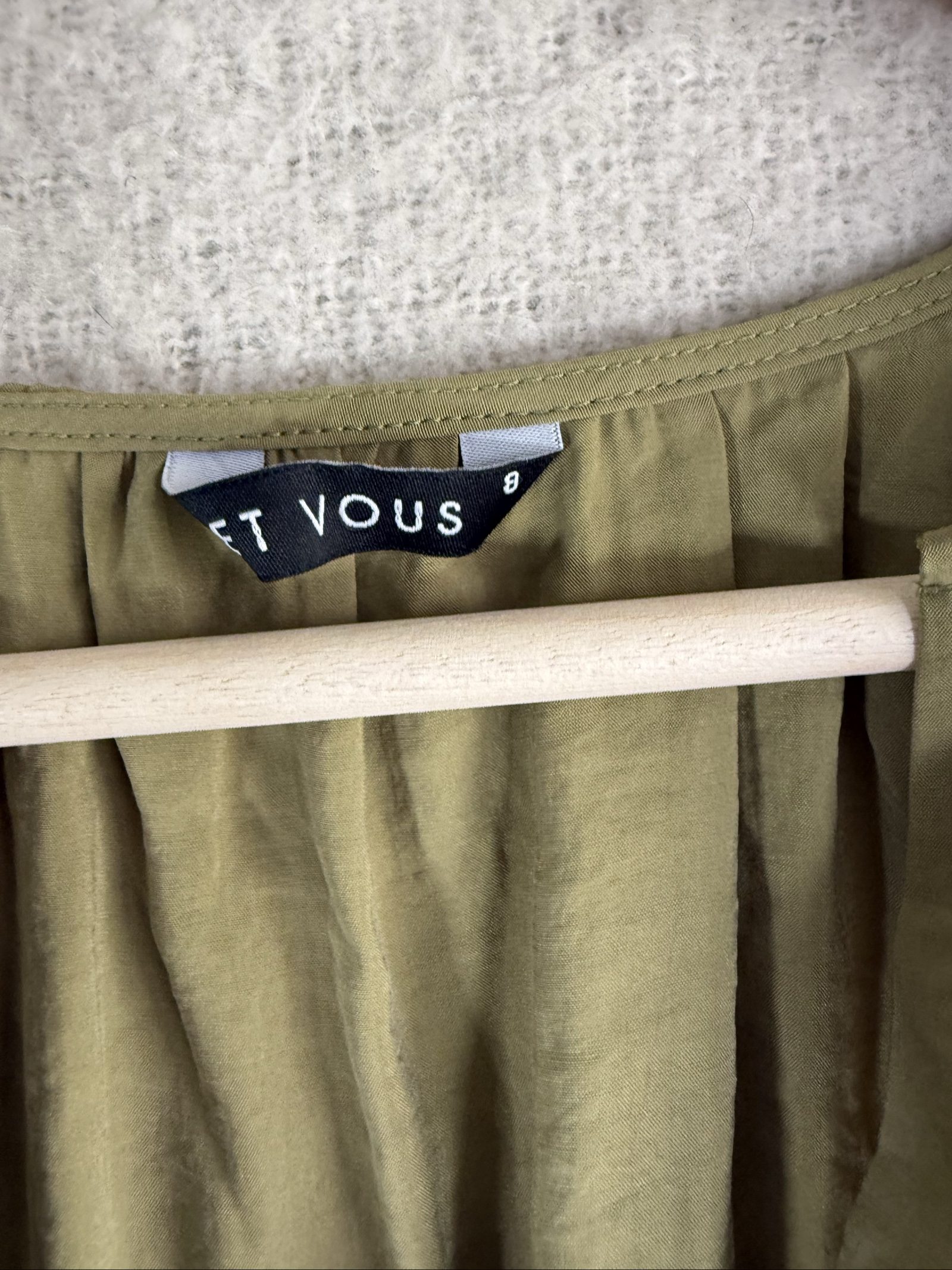 Et Vous Olive Green Relaxed Fit Blouse Top UK 8 Soft Lyocell Polyester image 3