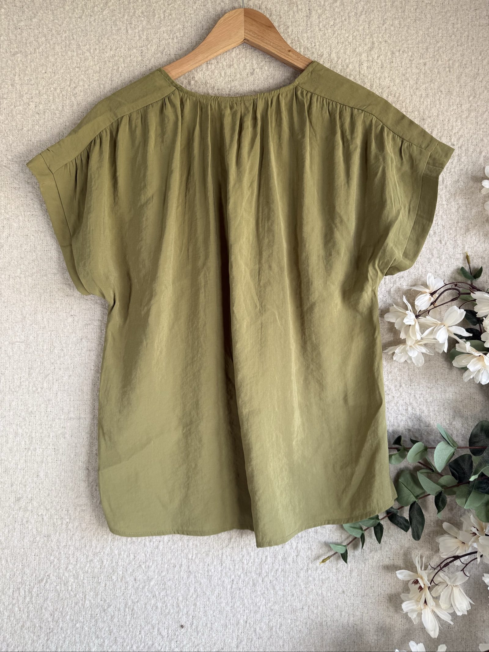 Et Vous Olive Green Relaxed Fit Blouse Top UK 8 Soft Lyocell Polyester image 4