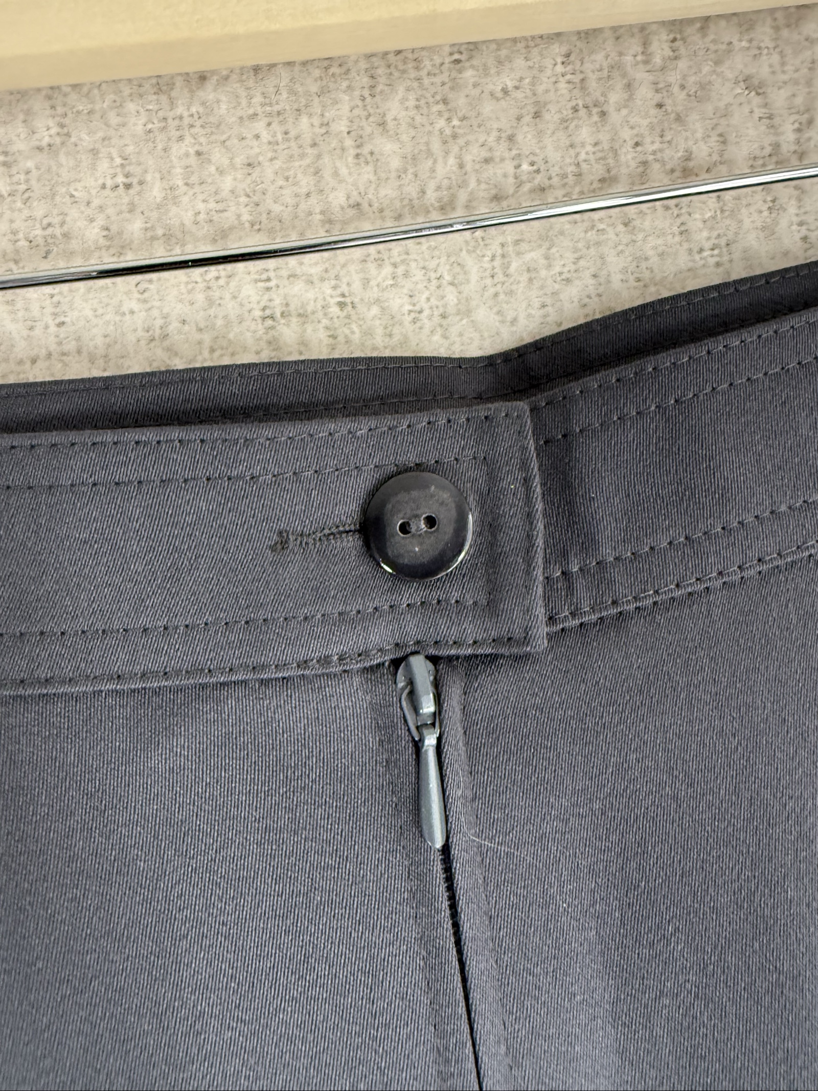 Louis Feraud Black Pleated Pencil Skirt UK 18 Formal Work Classic Style image 5