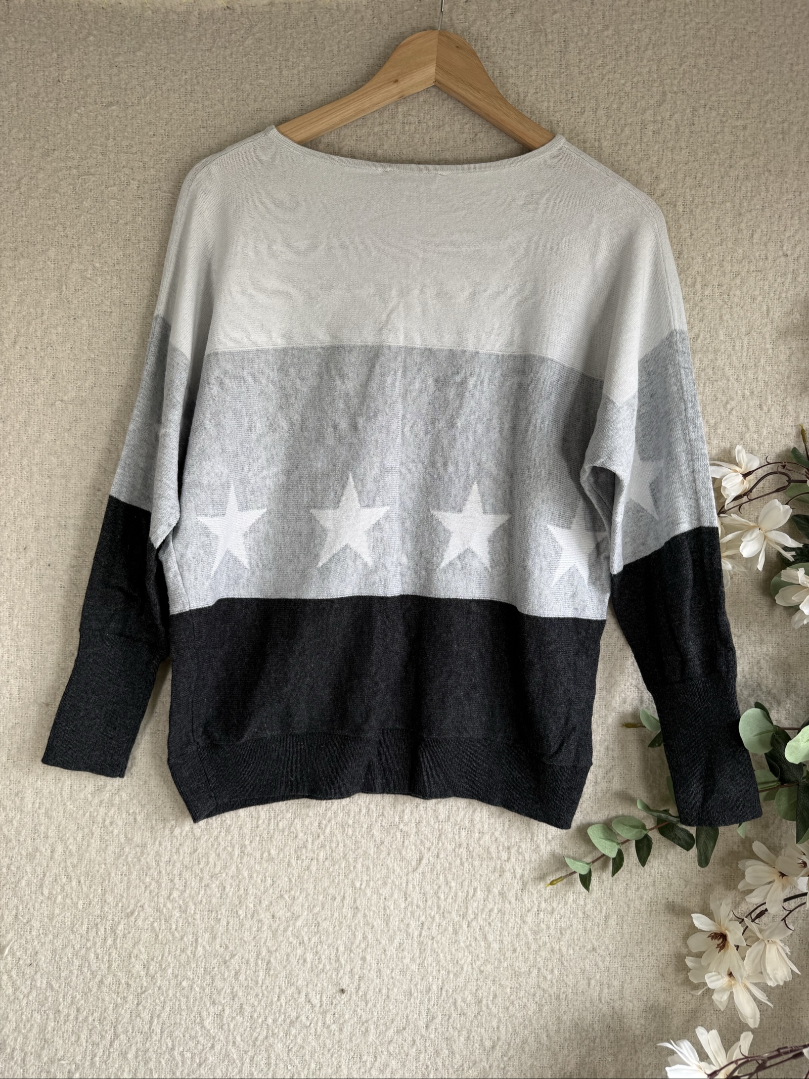Mint Velvet Black Grey & White Star Print Jumper UK XS Soft Knitwear Top image 4