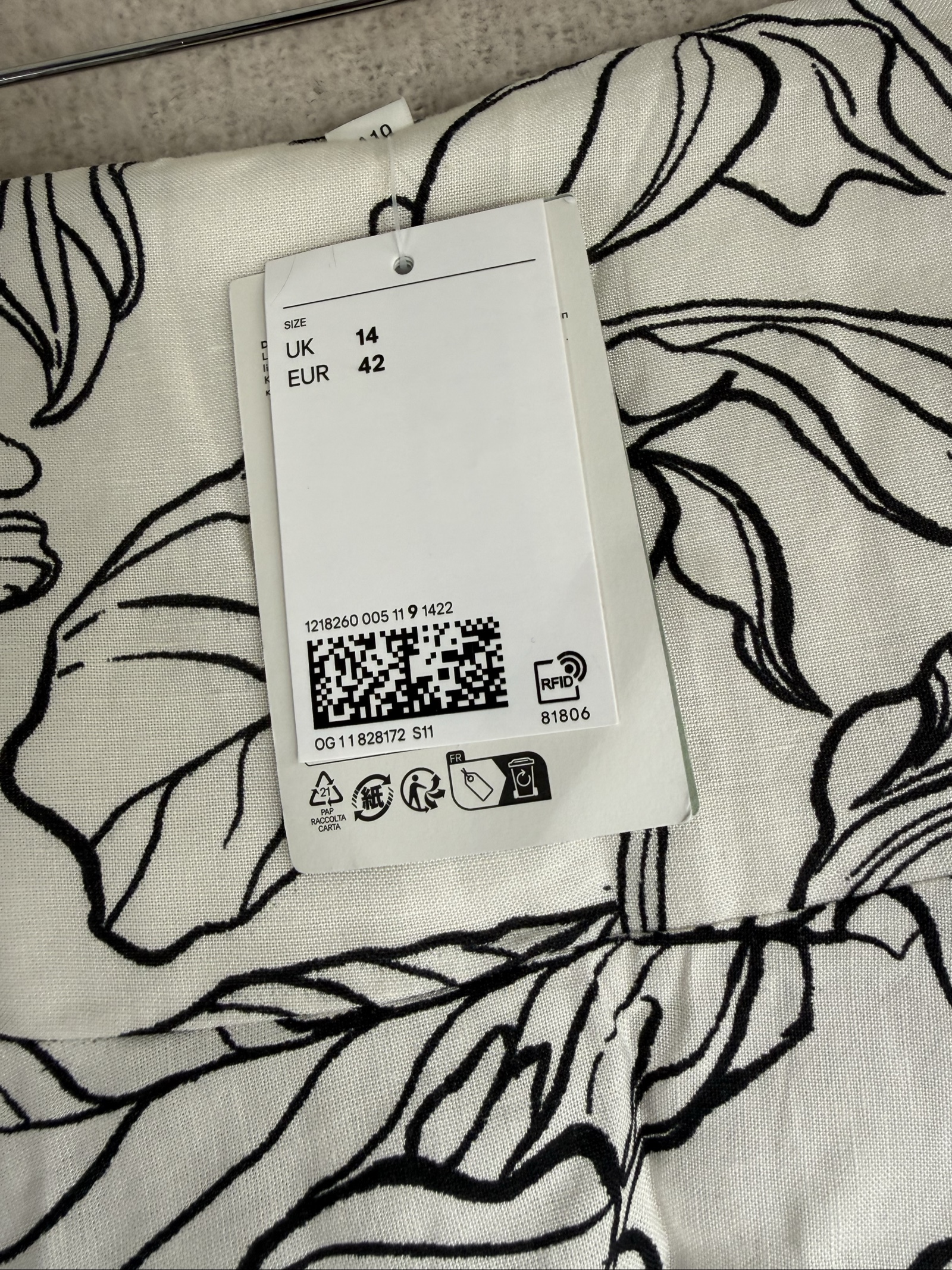 White & Black Floral Print Linen Blend Skater Skirt UK 14 Flared Summer Skirt image 3