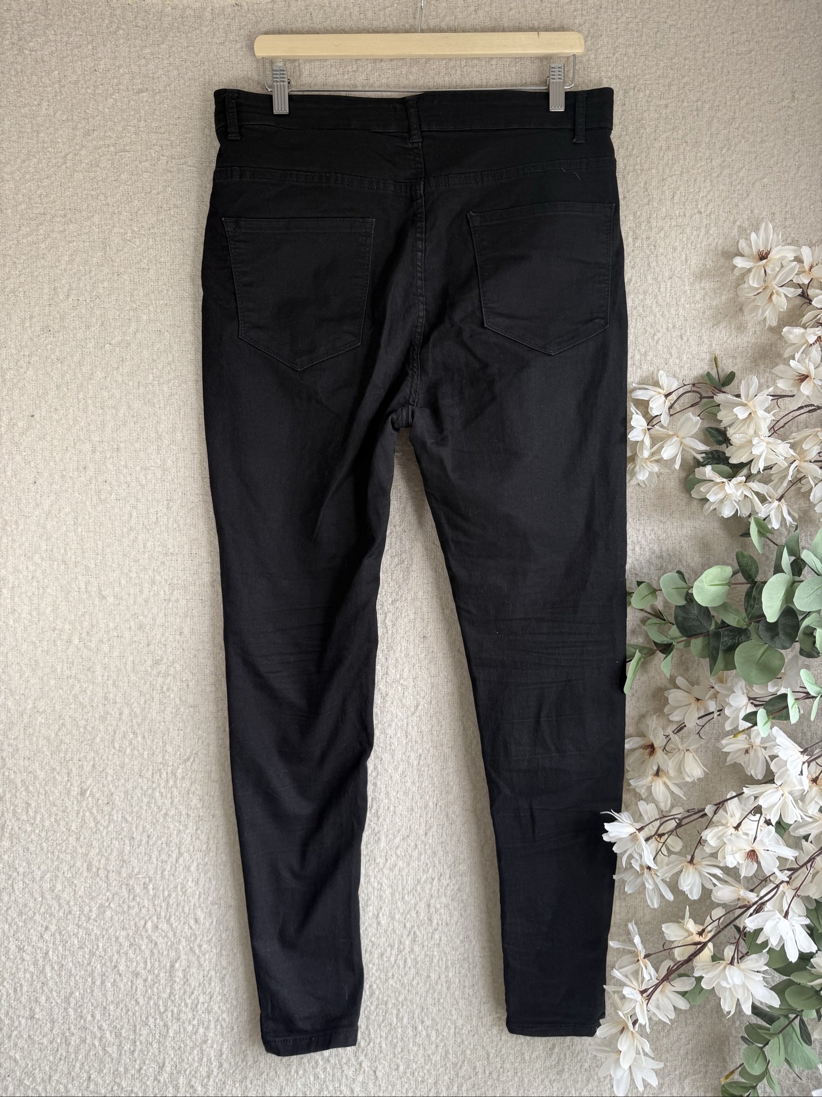 Boohoo Black Skinny Jeans UK 16 Stylish Casual Slim Leg Denim Pants image 4