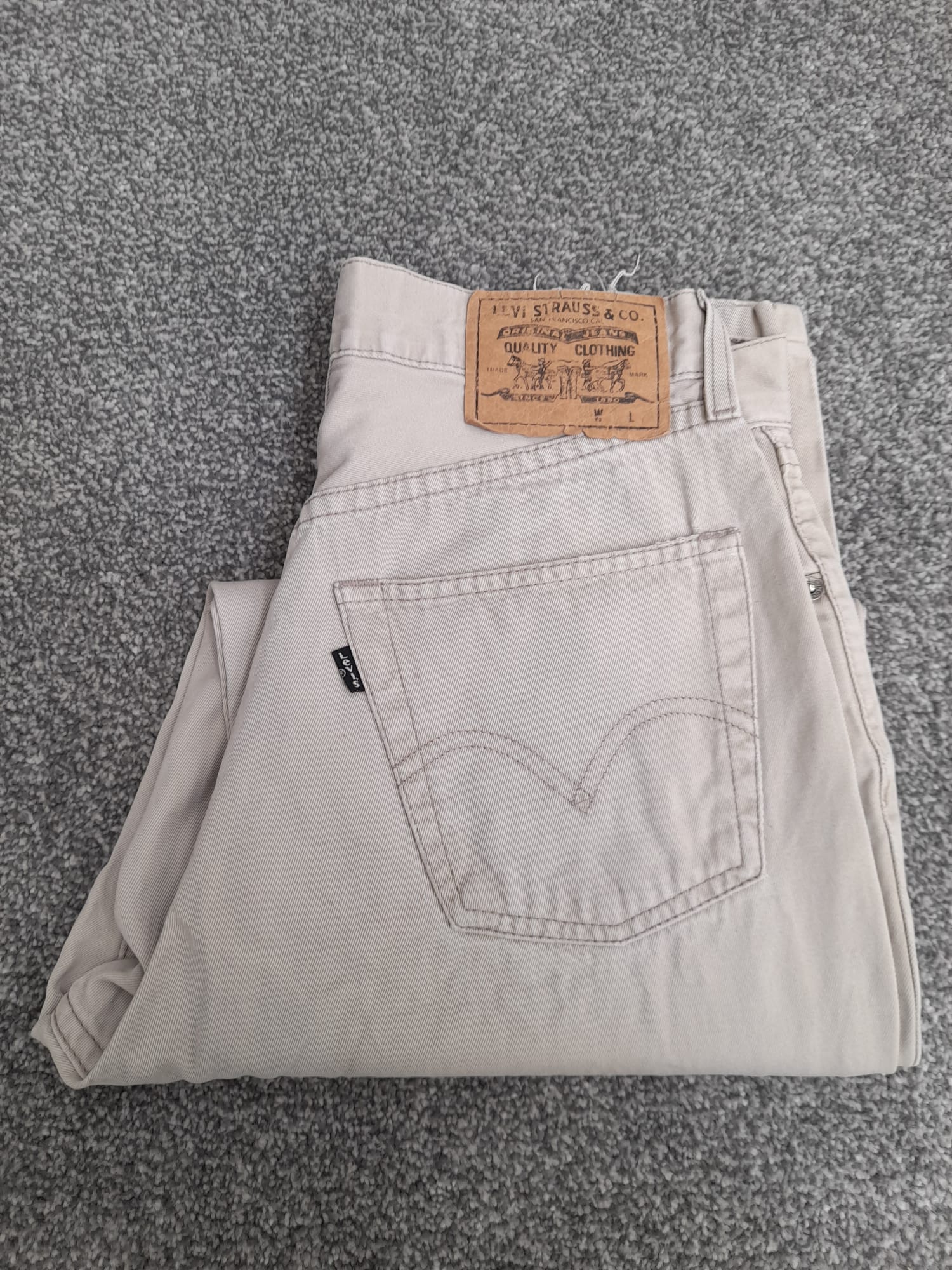 Levi's Beige Denim Black Tab Jeans Waist 28" image 2