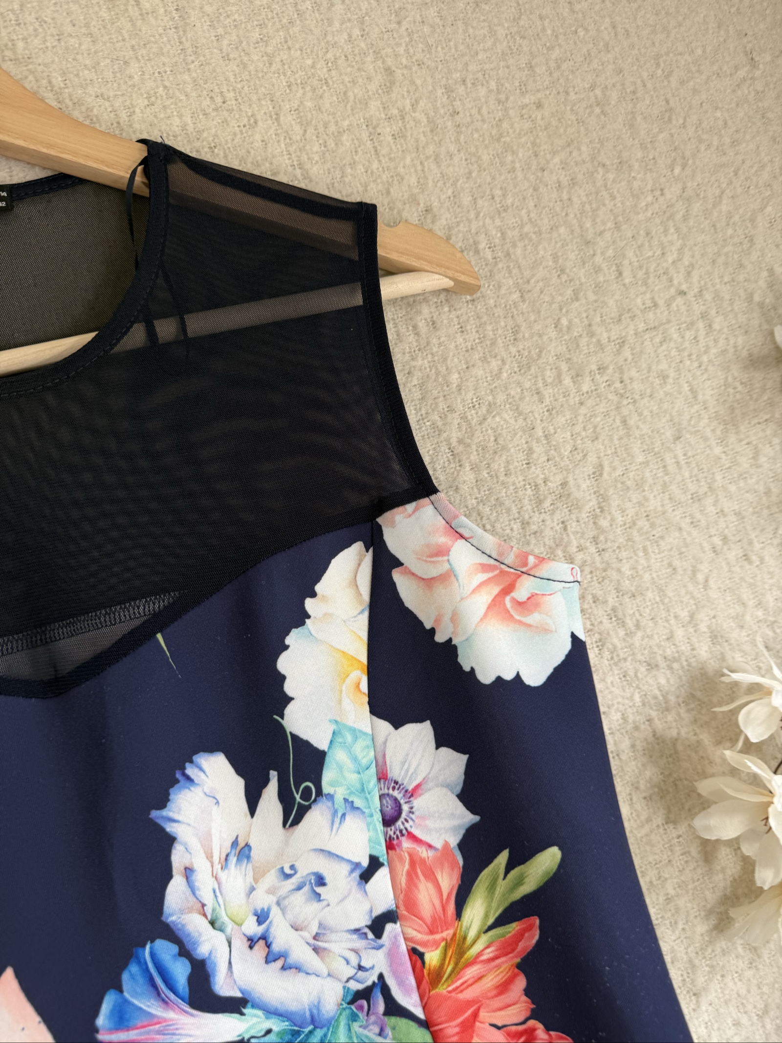 Quiz Navy Floral Sleeveless Mesh Panel Pencil Dress UK 14 Elegant Occasion image 2