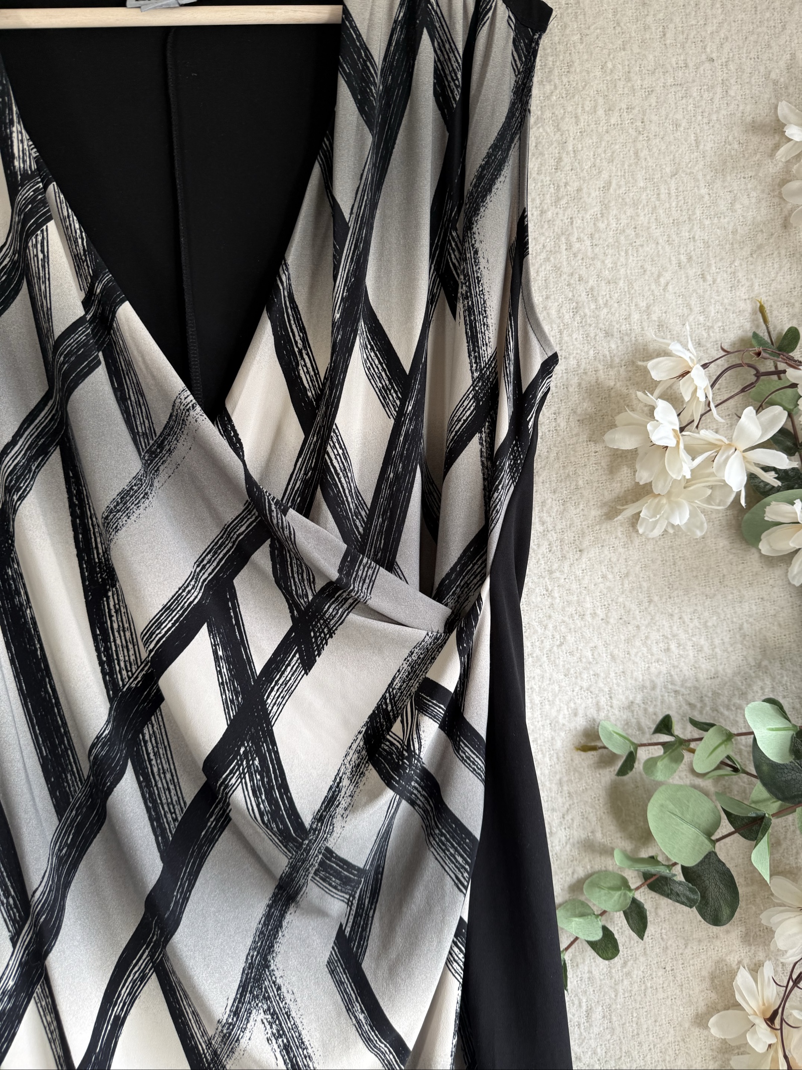 DKNY Black & Grey Patterned Wrap Dress UK XL Elegant Office Wear Stylish image 3