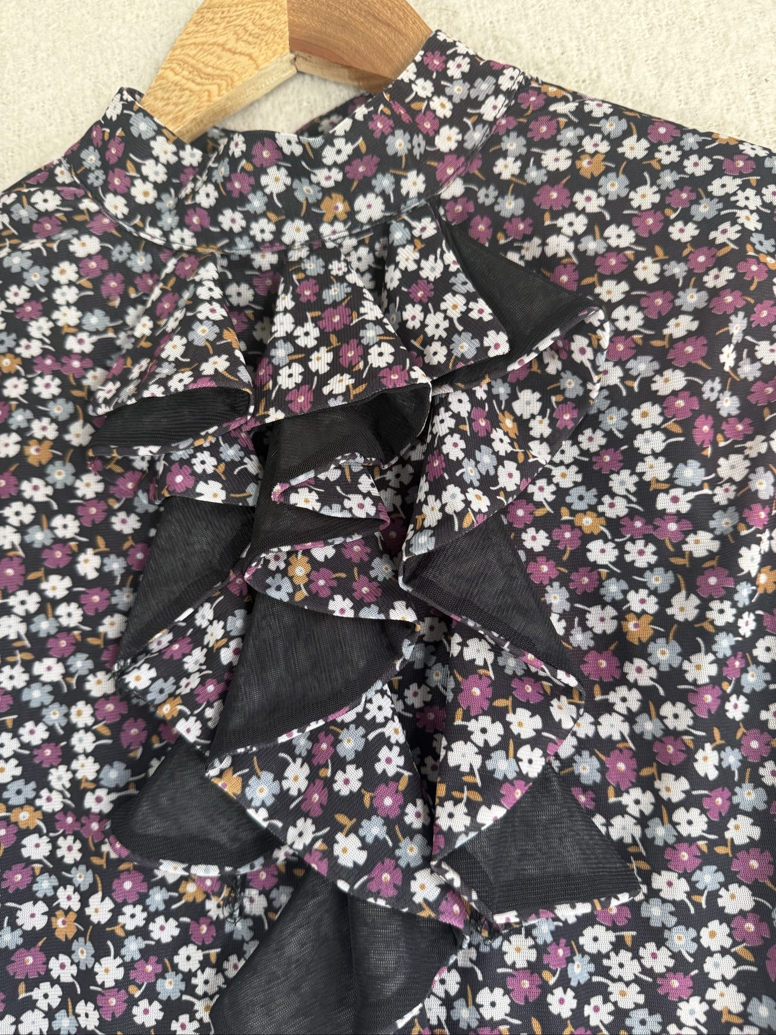 Level Black Floral Ruffle Sleeveless Blouse UK 8 Elegant Summer Top image 3