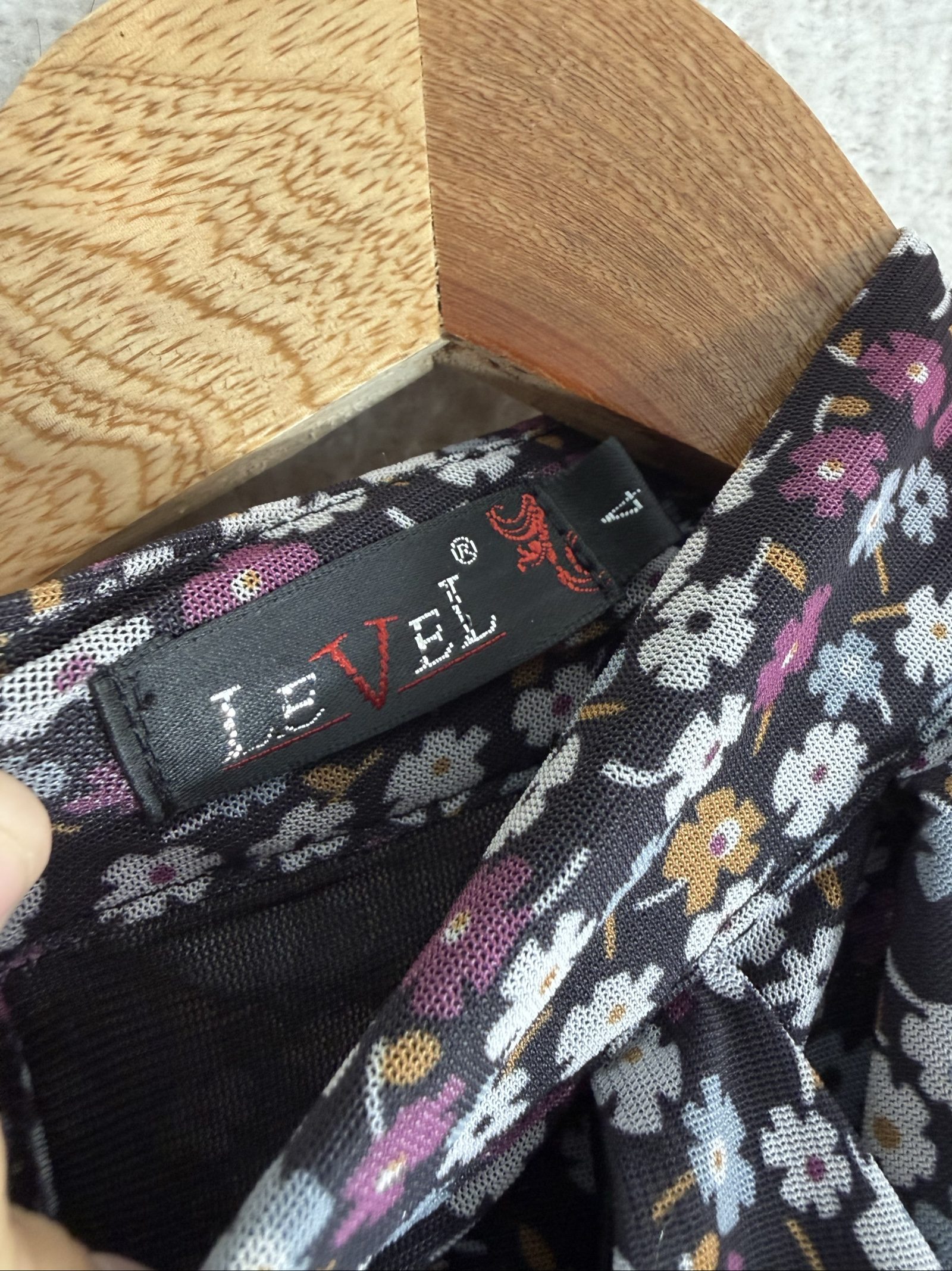 Level Black Floral Ruffle Sleeveless Blouse UK 8 Elegant Summer Top image 4