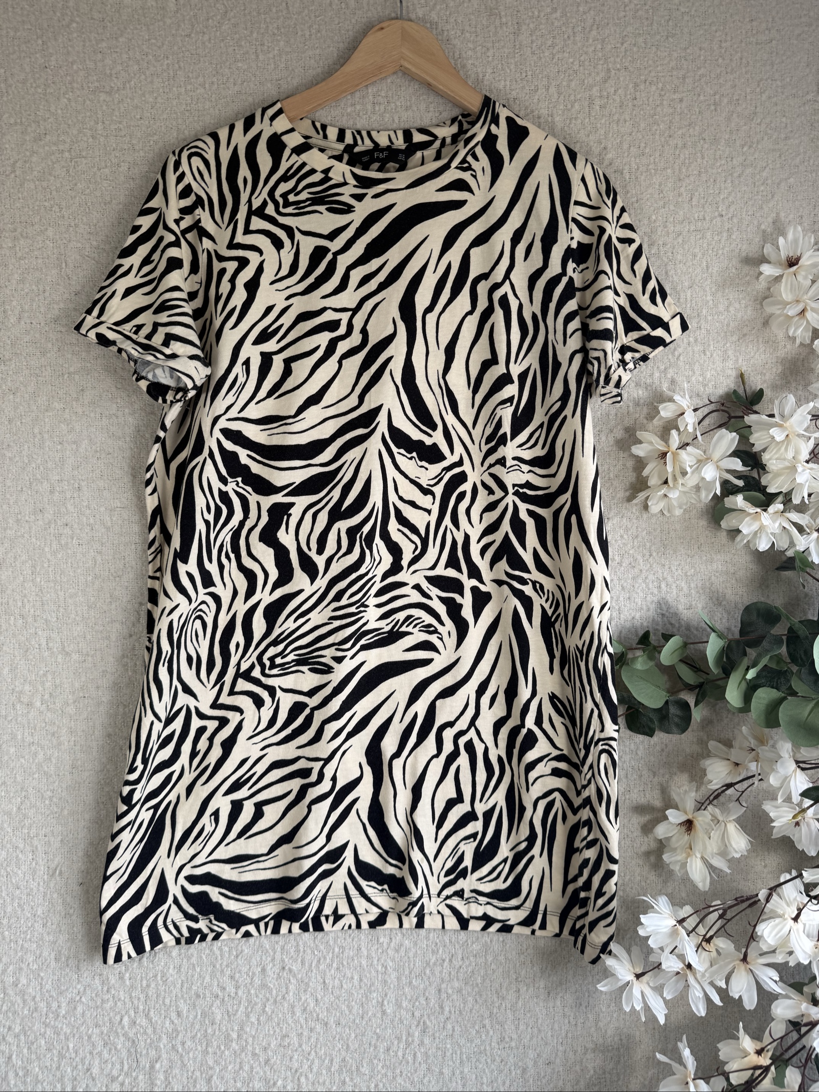 F&F Black & White Zebra Print T-Shirt UK 14 Comfortable Casual Style