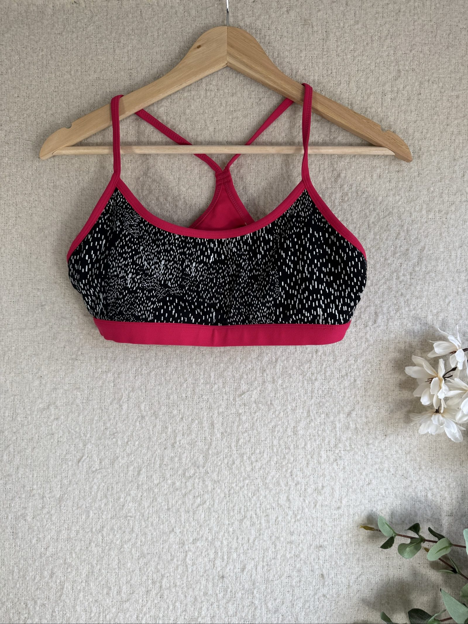 Fabletics Black & Pink Patterned Sports Bra UK Large Comfortable Support Activewear