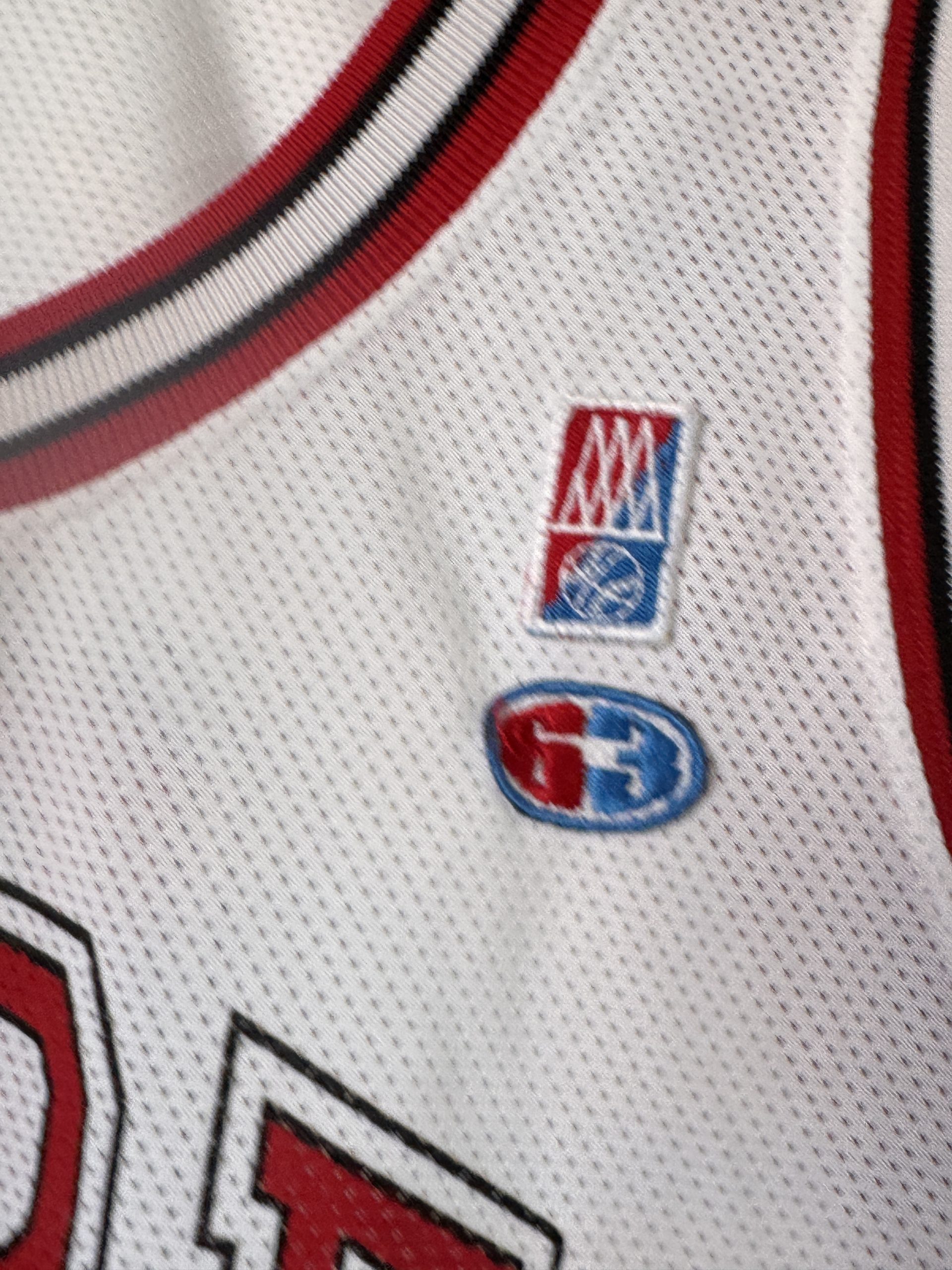 Restricted White & Red Score 63 Basketball Jersey XL 2910 image 4
