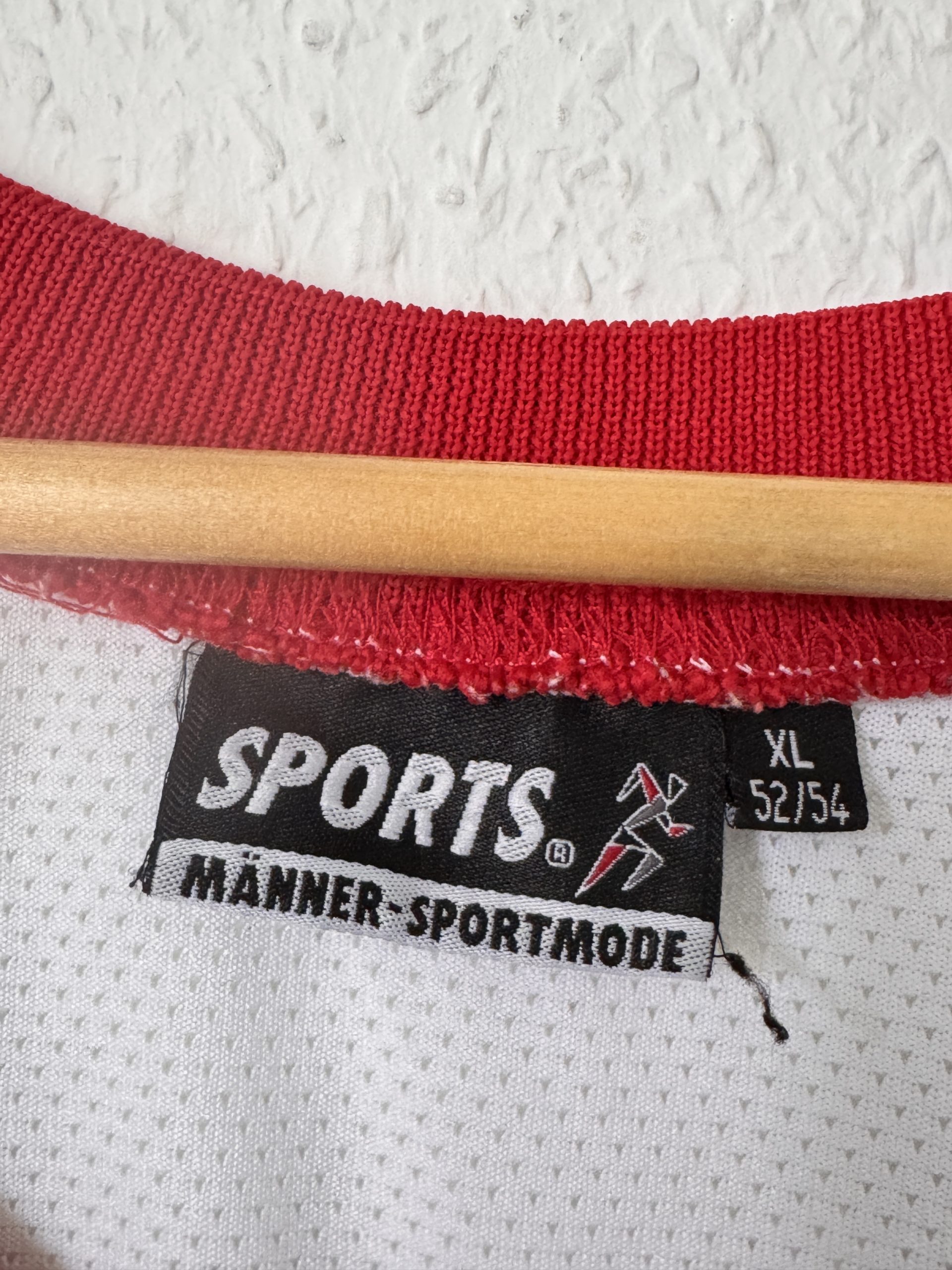 Restricted White & Red Score 63 Basketball Jersey XL 2910 image 8