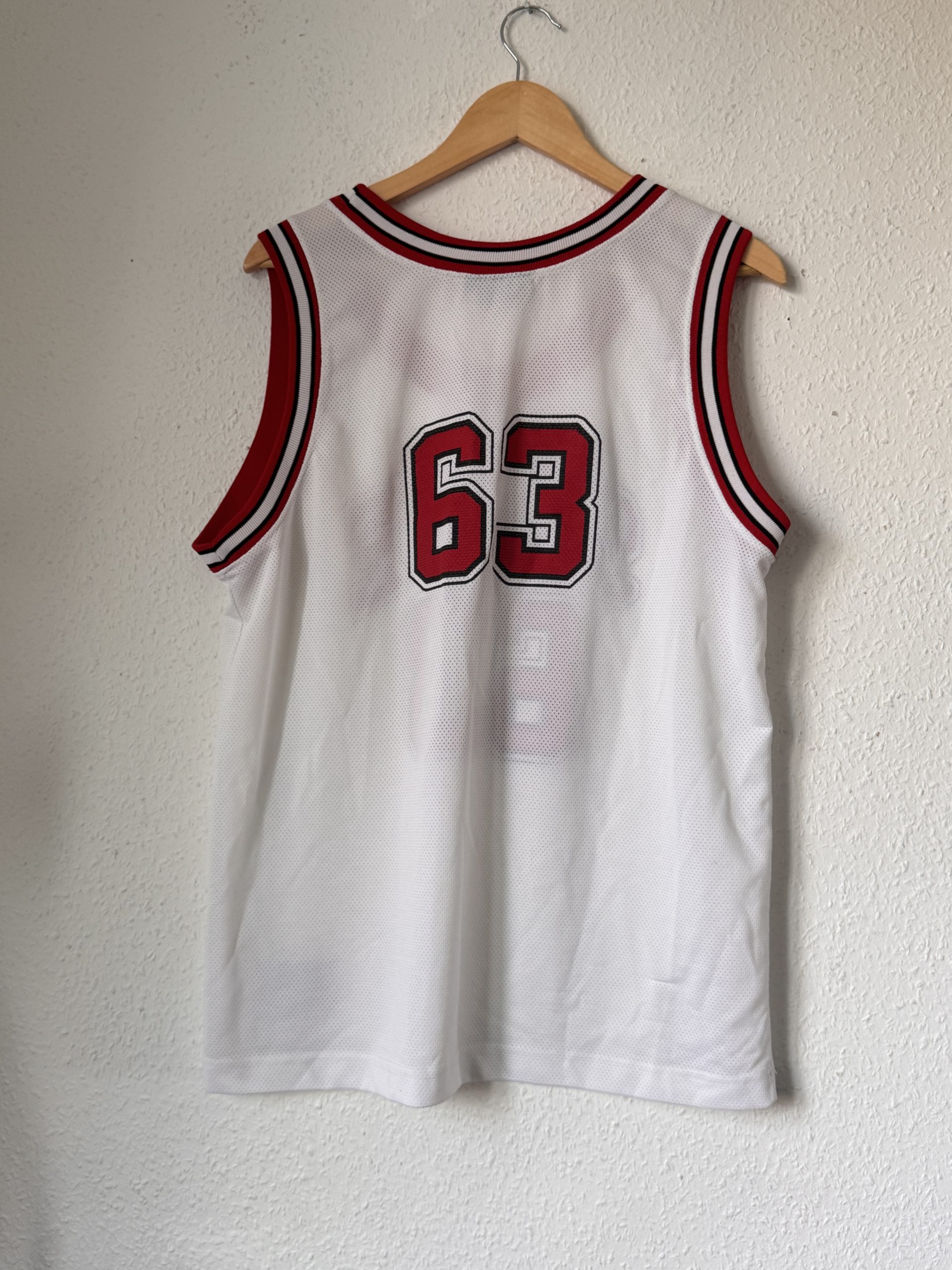 Restricted White & Red Score 63 Basketball Jersey XL 2910 image 9
