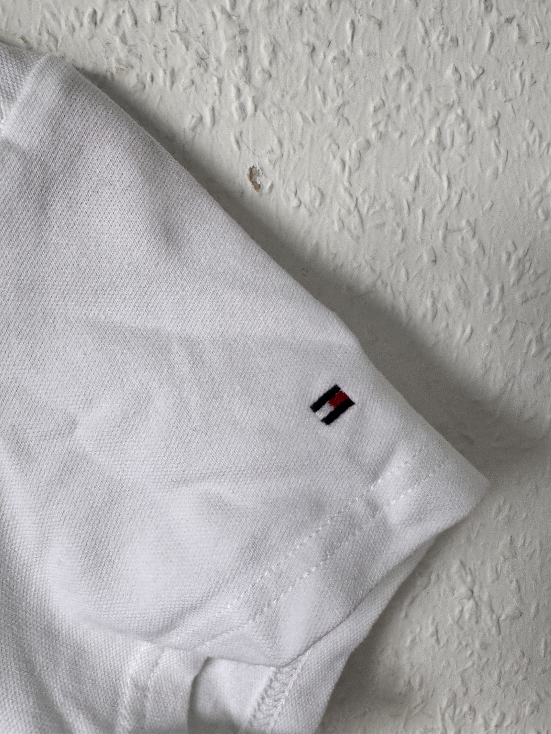 Tommy Hilfiger White & Navy Polo Shirt Size L 85 Patch 2911 image 4
