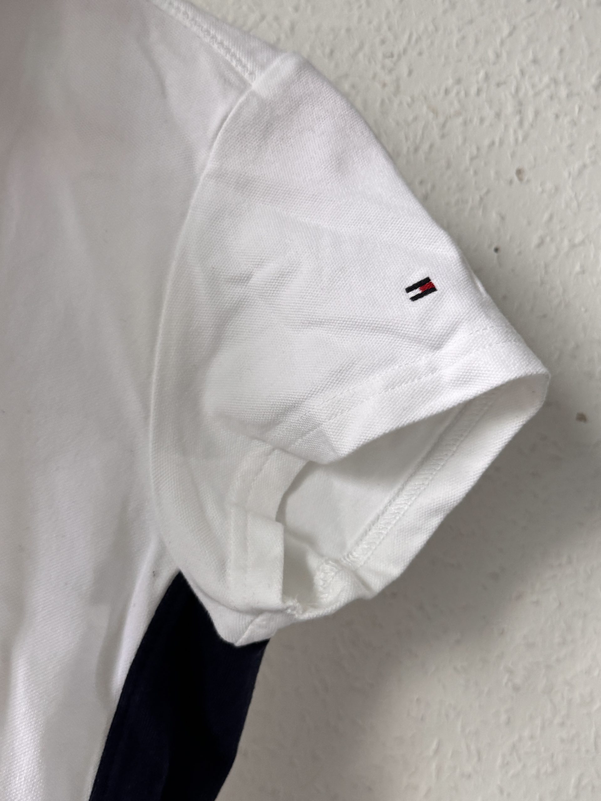 Tommy Hilfiger White & Navy Polo Shirt Size L 85 Patch 2911 image 9