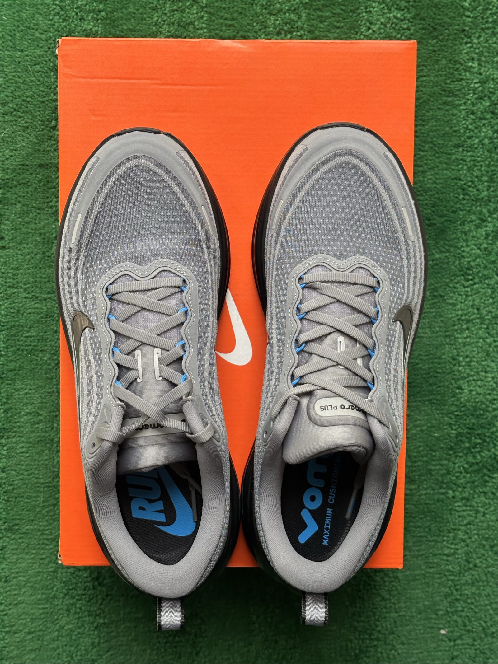 UK 8 Nike Vomero Plus | Smoke Grey HV8150-011 | New image 4