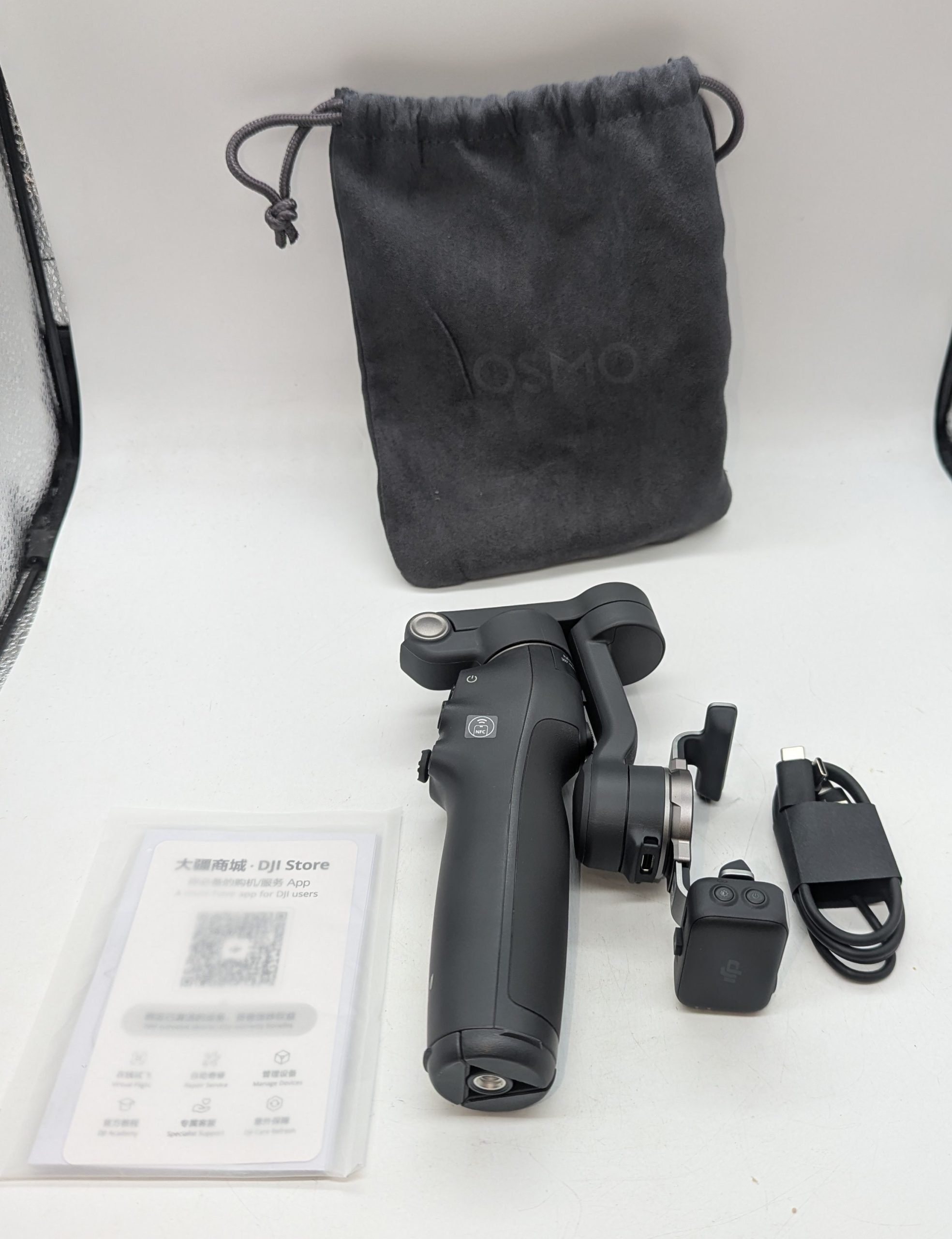 DJI Black Osmo Mobile 8 Smartphone Gimbal Stabilizer with Accessories (A Grade)