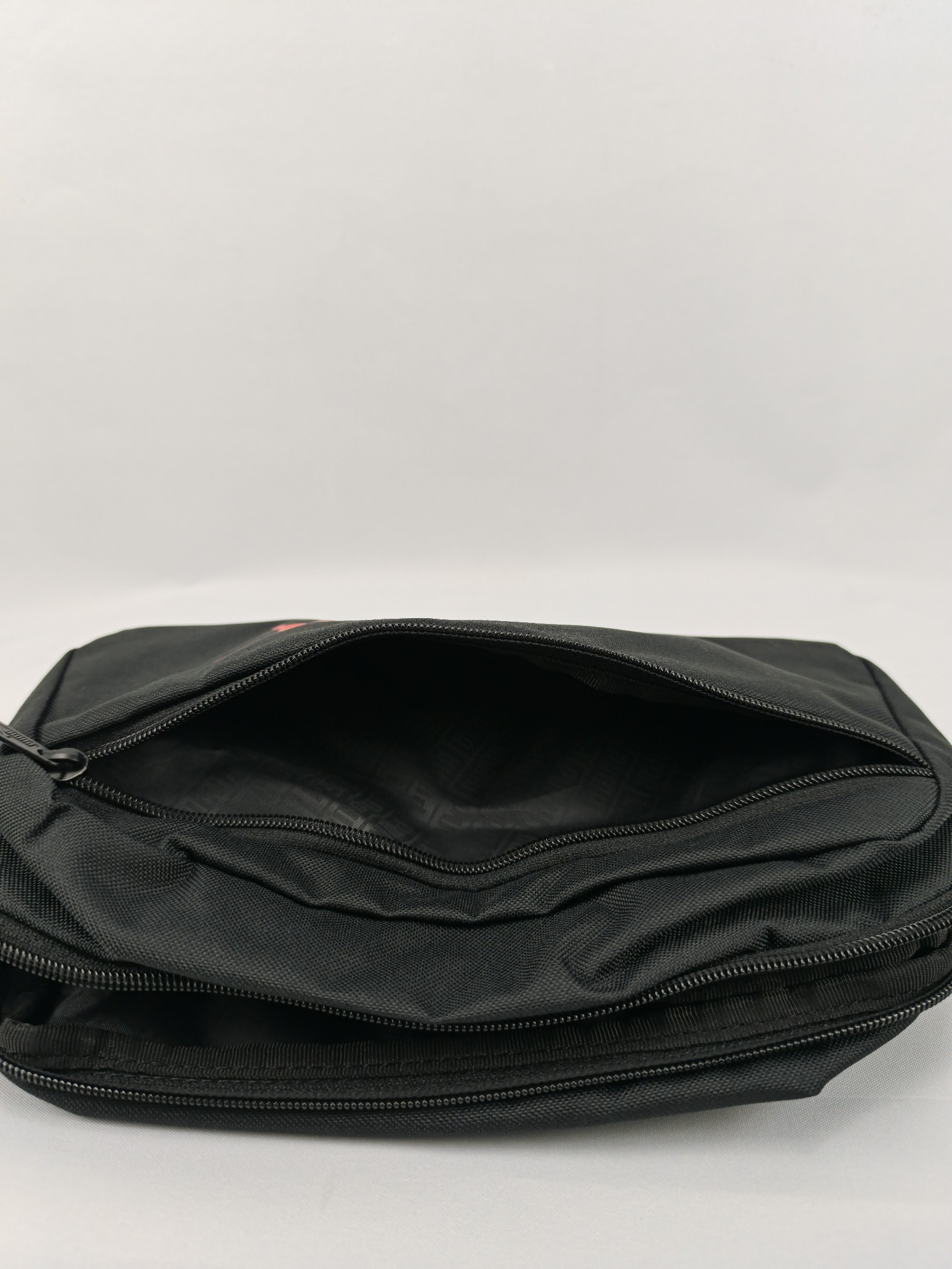 Puma Kulturbeutel Schwarz 23 cm Unisex Neu mit Originaletikett Reise Tasche image 10