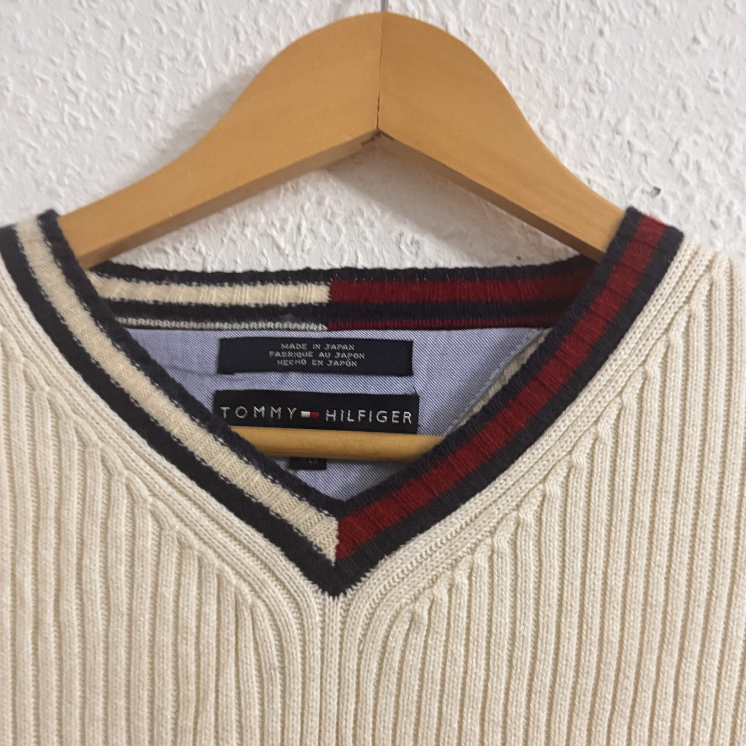Tommy Hilfiger Cream Ribbed V-Neck Sweater Medium 2714 image 4