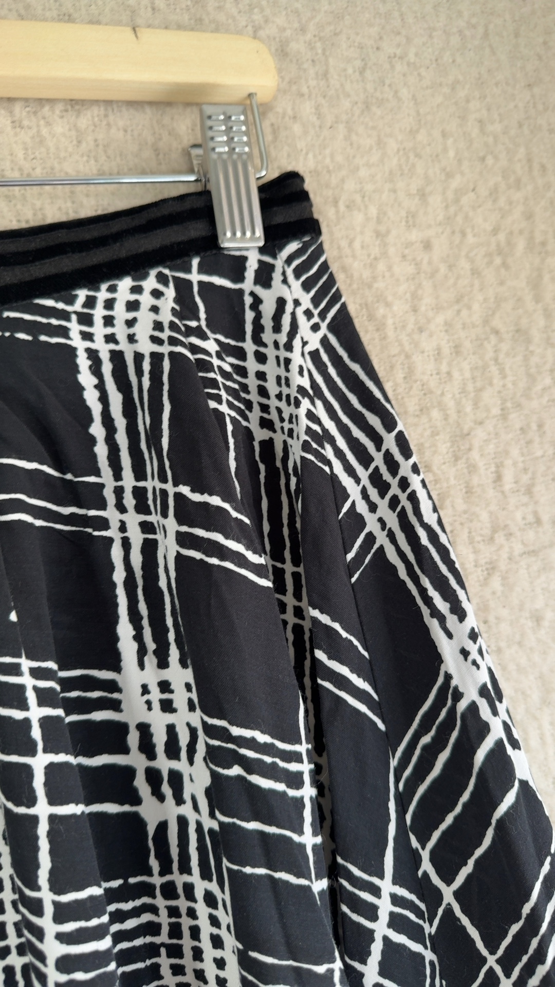 Next Black & White Check Pleated Midi Skirt UK 12 Chic Classic Style image 2