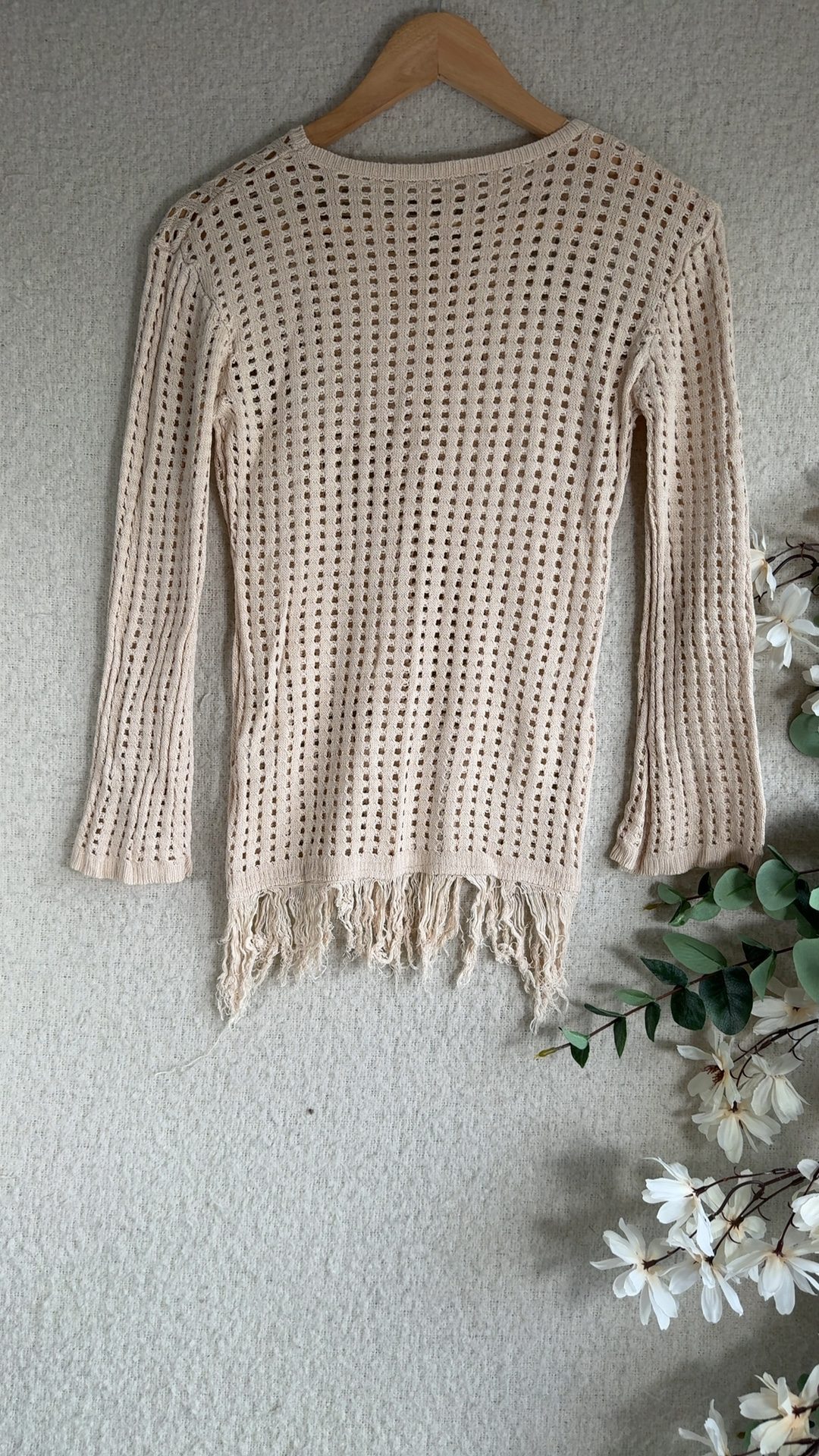 Beige Crochet Knit Long Sleeve Sweater Top Medium Lightweight Summer Style