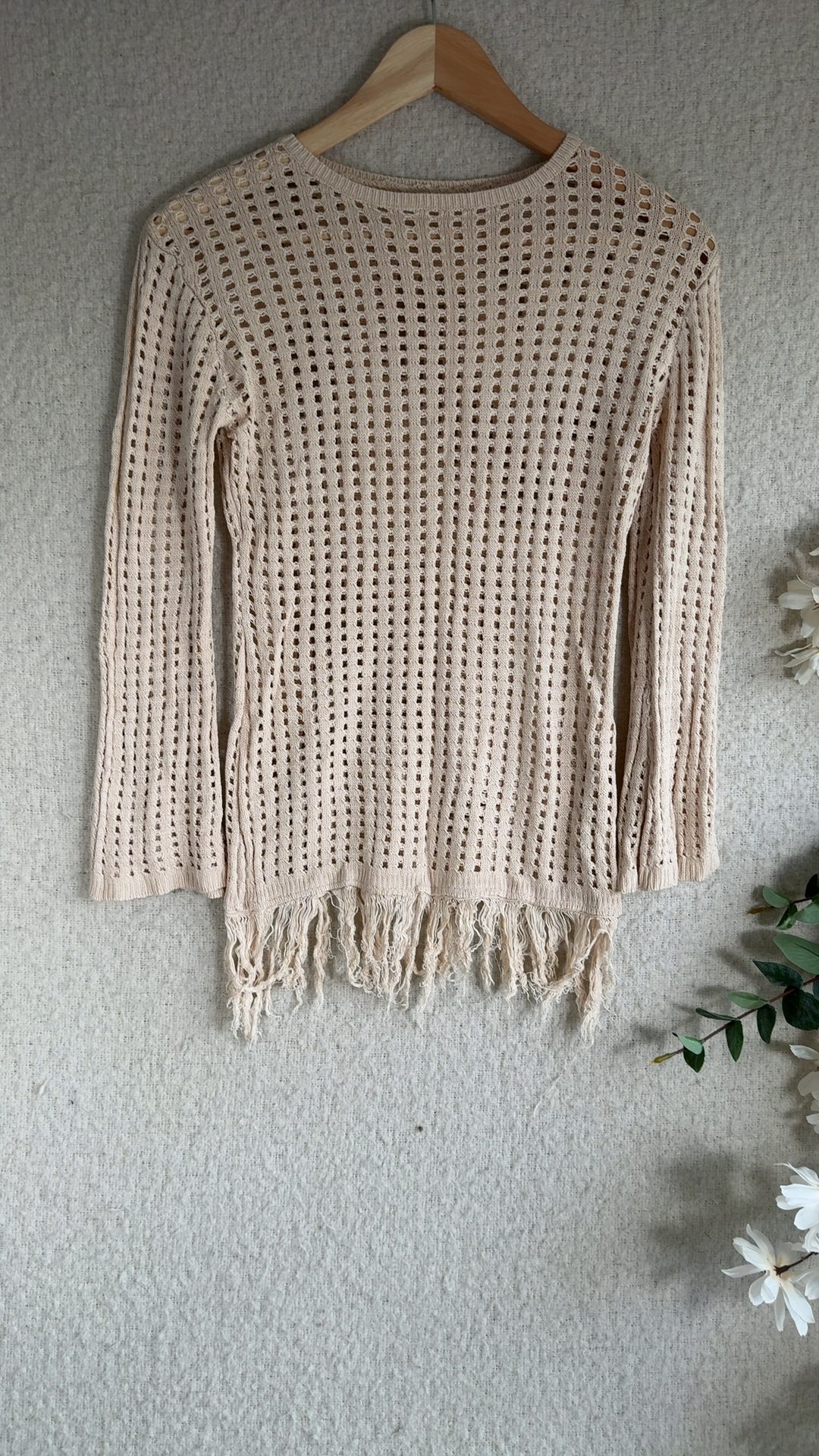 Beige Crochet Knit Long Sleeve Sweater Top Medium Lightweight Summer Style image 4
