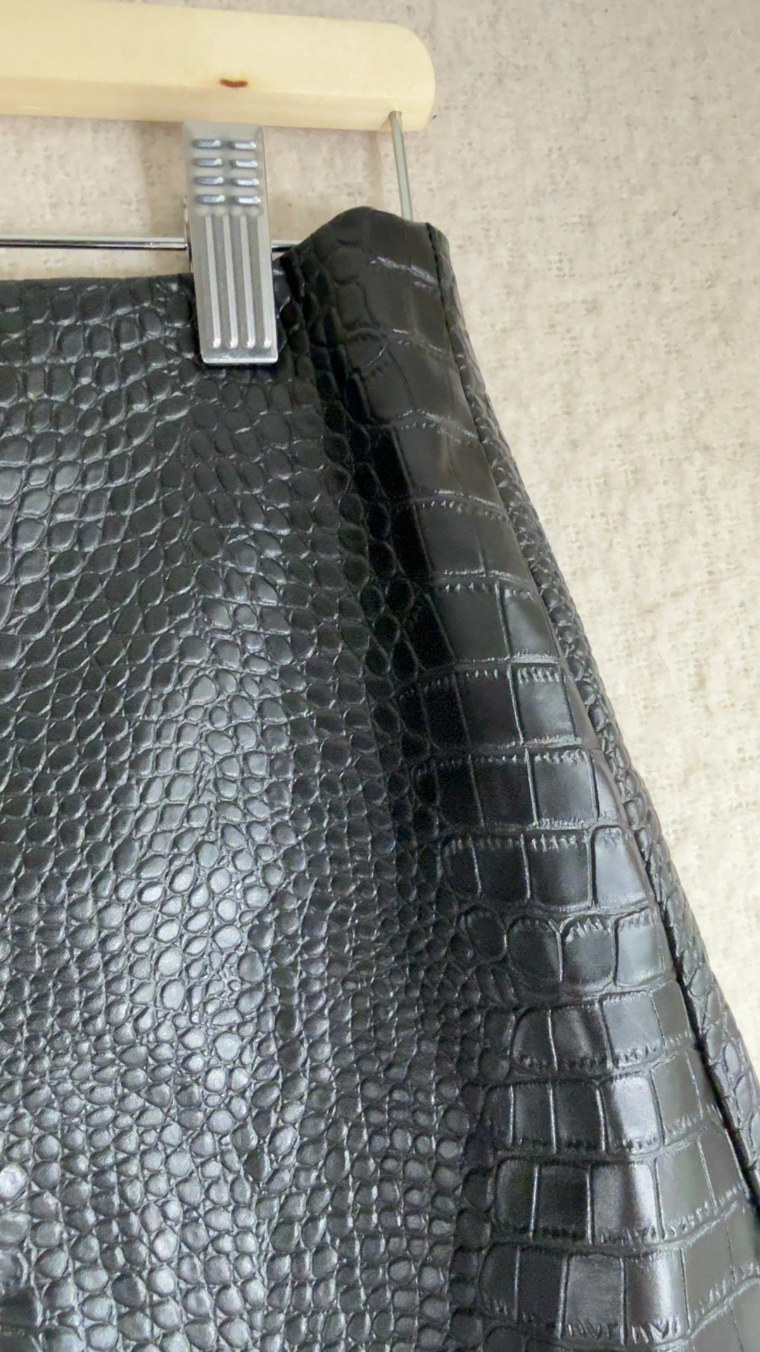 SHEIN Black Faux Croc Mini Skirt UK Medium Stylish High Waist Zip Detail image 2