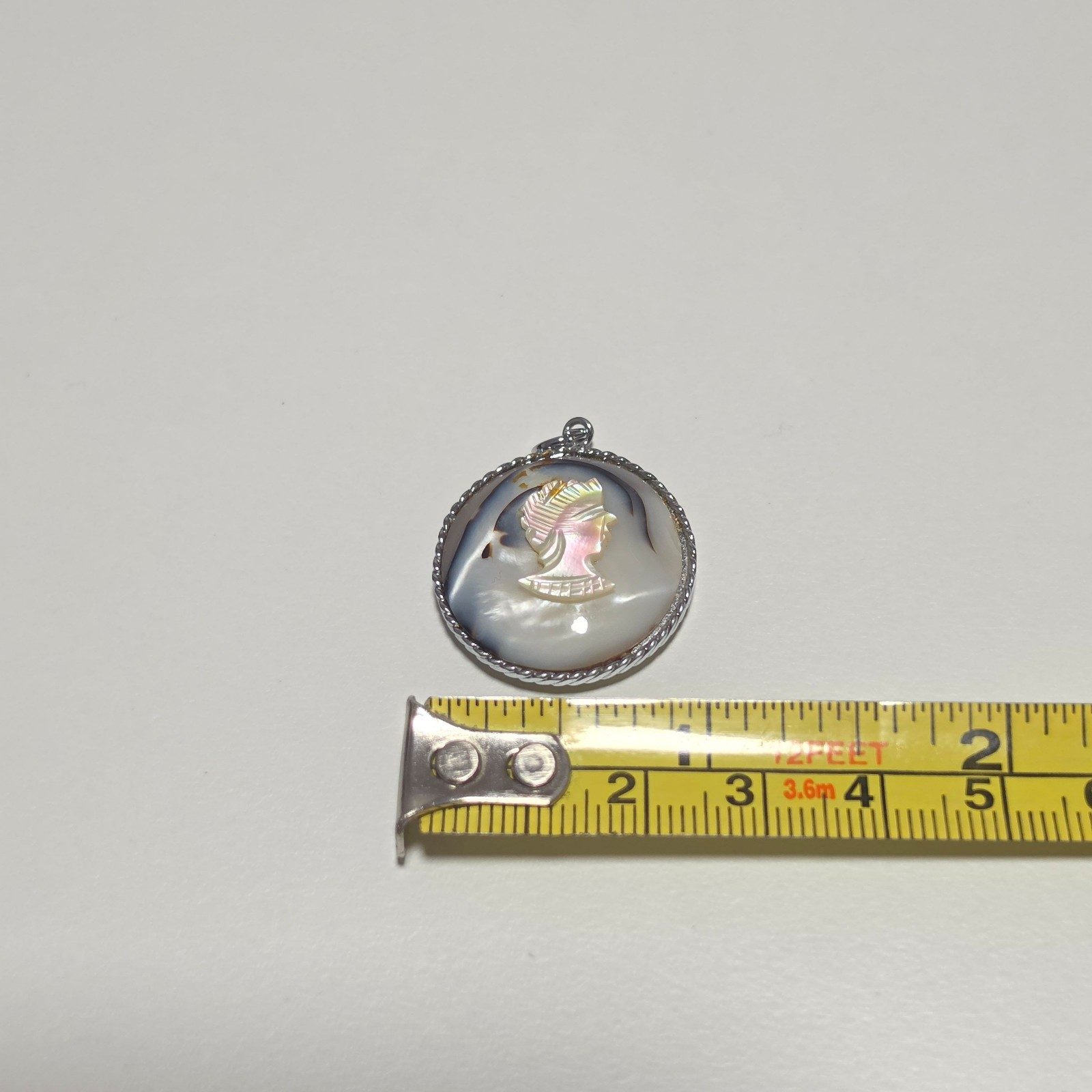 Multi-Coloured shell with mother's of pearl Pendant image 4