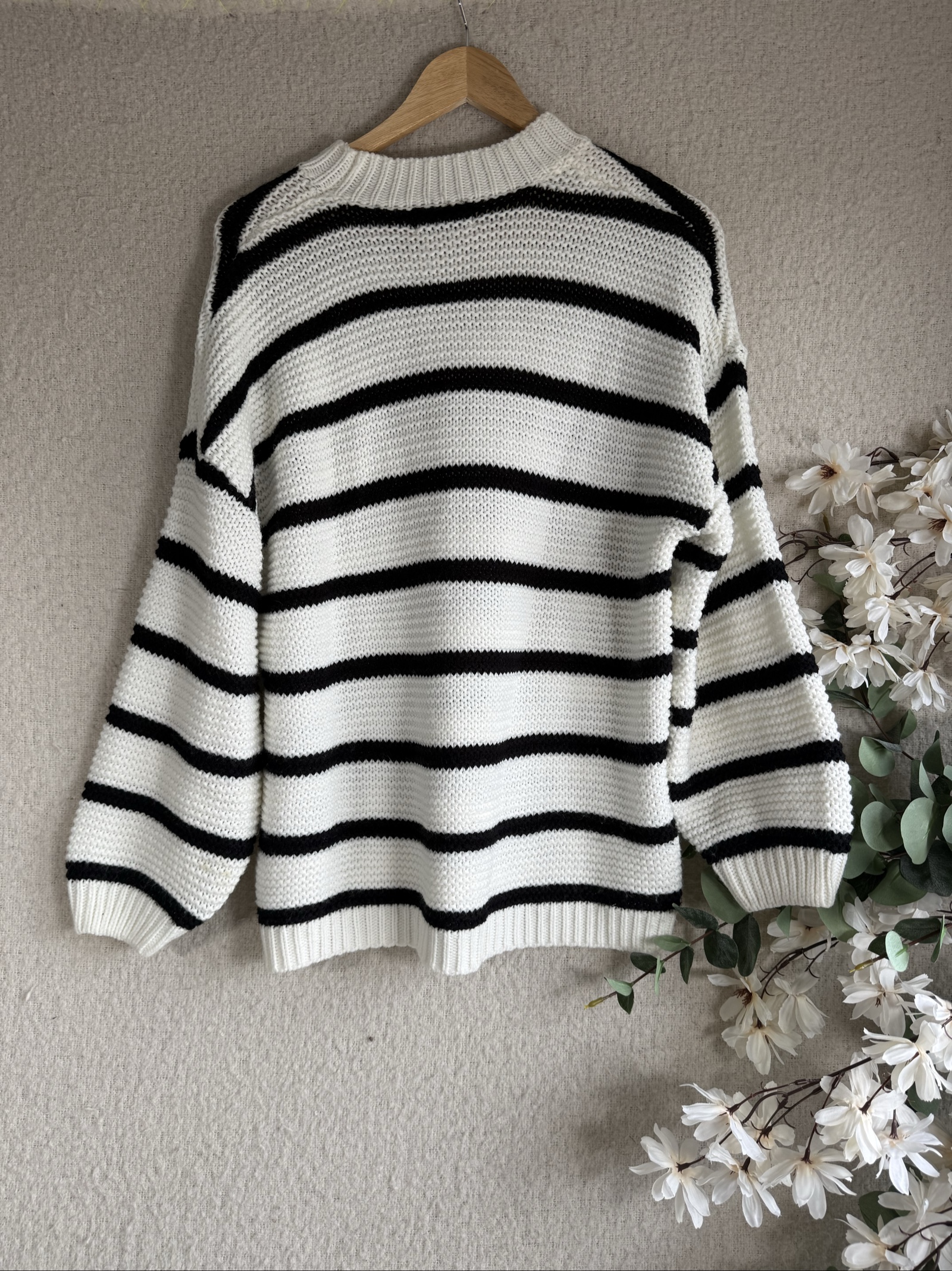 In The Style Black & White Striped Chunky Knit Sweater UK 10/12 Oversized image 4