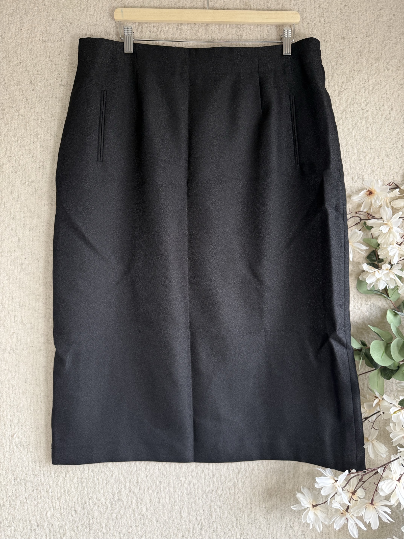 Dee Black Pencil Skirt UK 22 Smart Workwear Classic Elegant Style