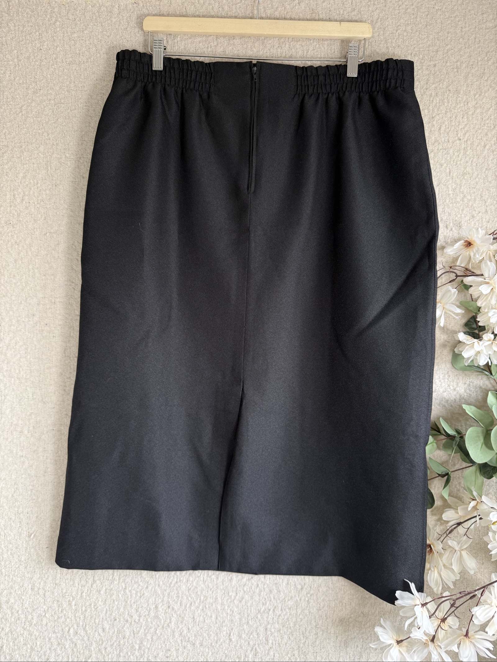 Dee Black Pencil Skirt UK 22 Smart Workwear Classic Elegant Style image 4