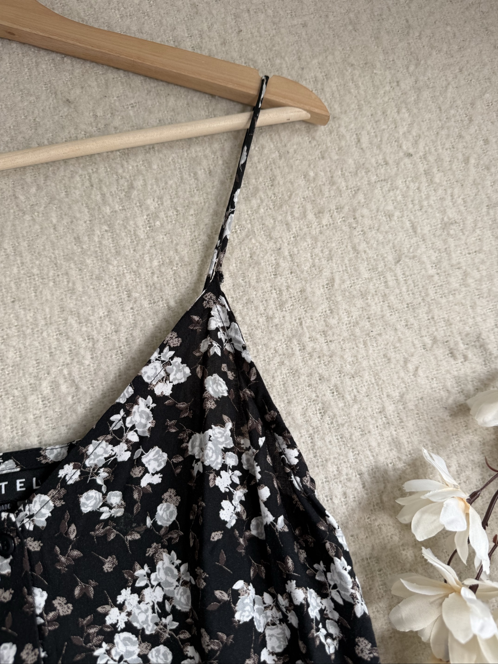 Motel Black & White Floral Print Slip Dress UK XS Lightweight Summer Dress image 2