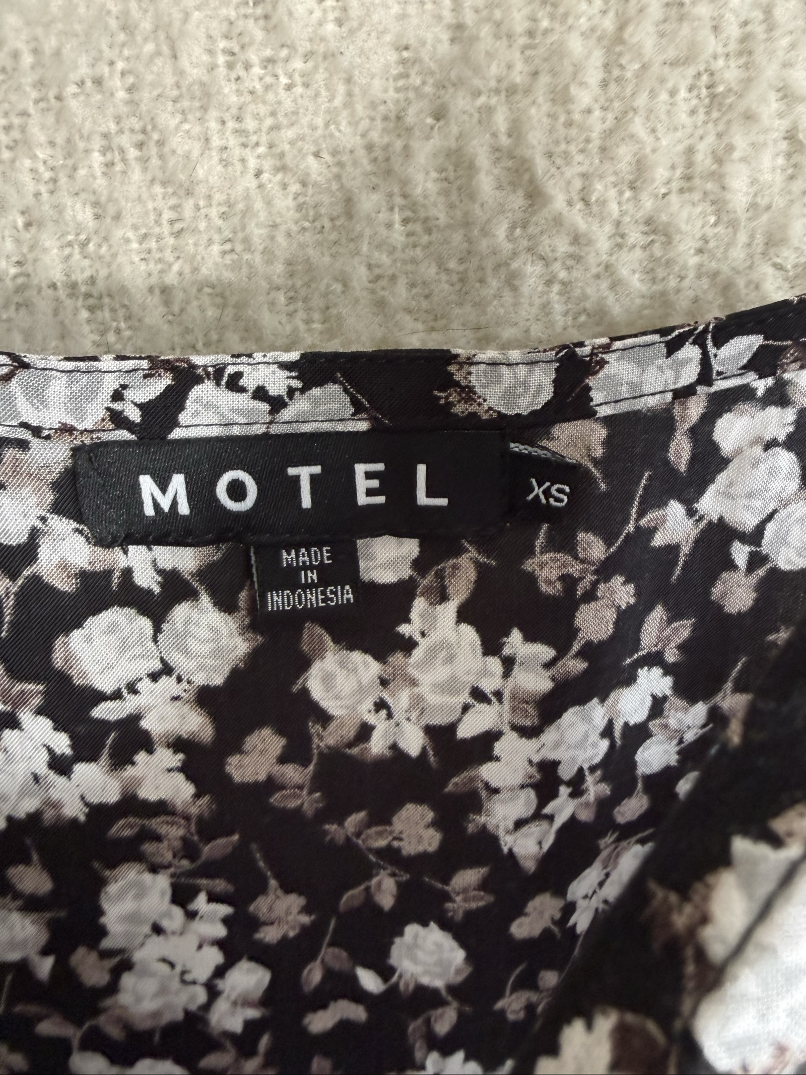 Motel Black & White Floral Print Slip Dress UK XS Lightweight Summer Dress image 4