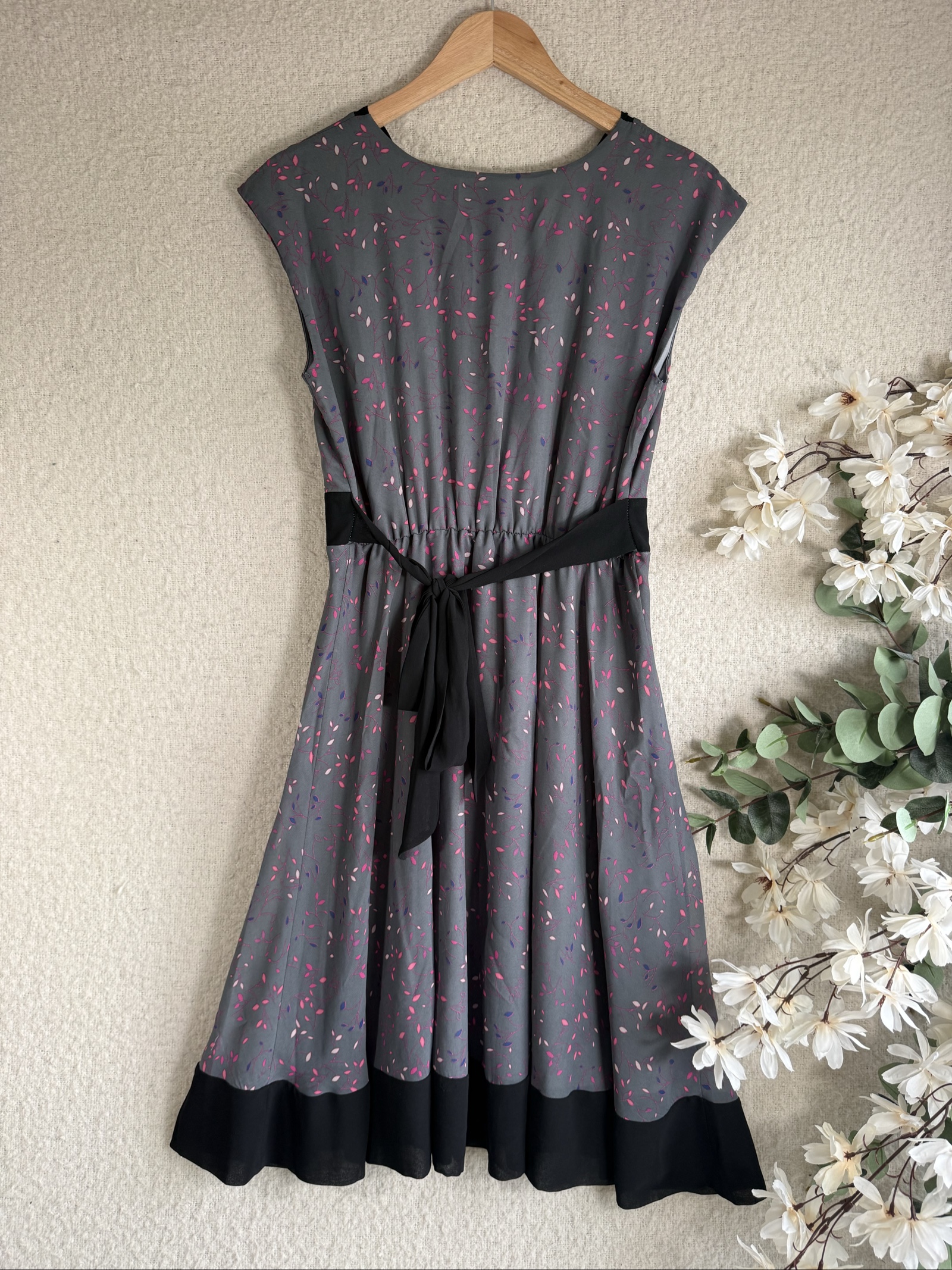 Olivia Rubin Grey Floral & Black Vintage Style Dress UK 12 Elegant Fit Flare image 4