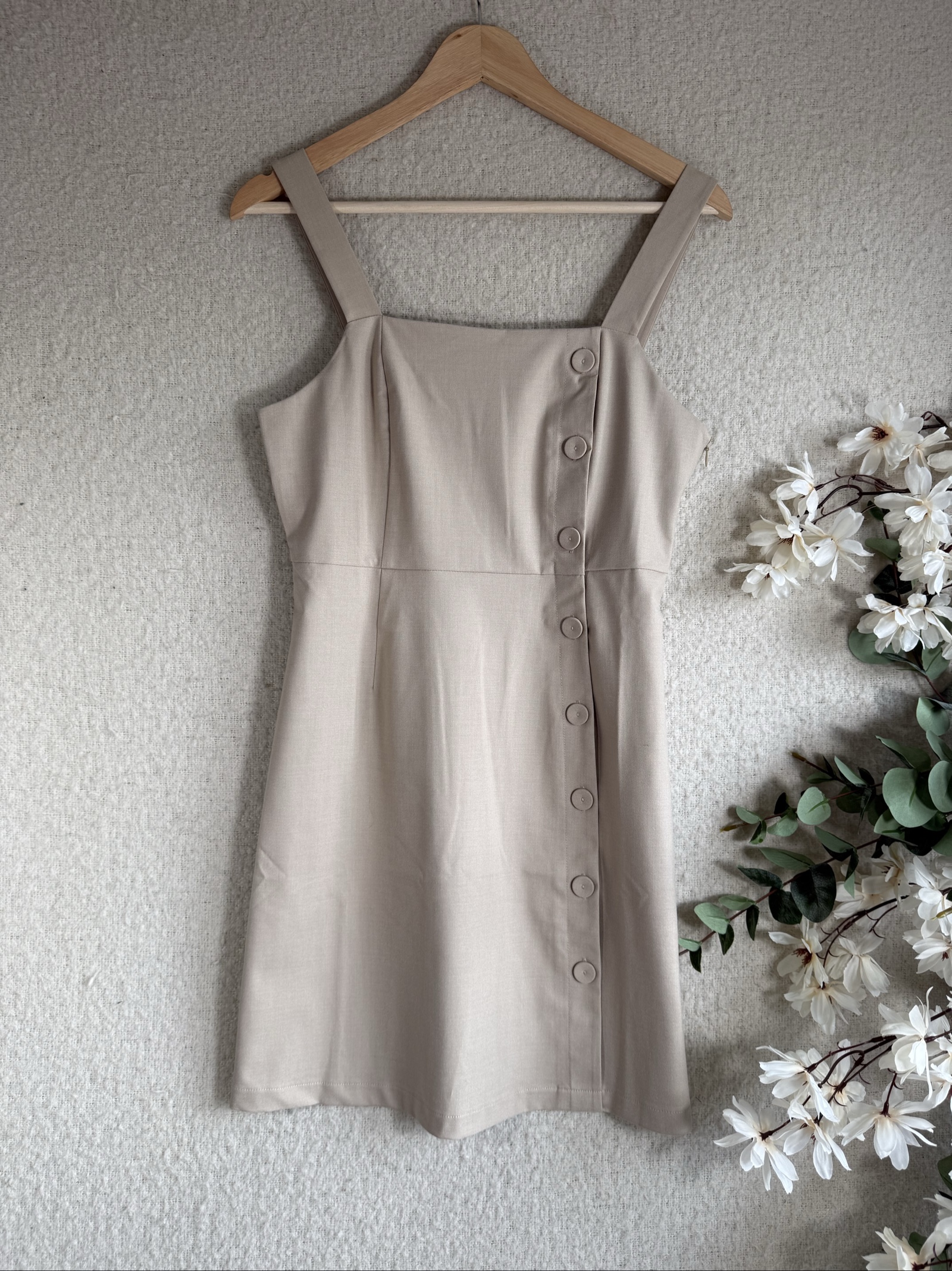 Urban Revivo Beige Sleeveless Dress UK 12 Button Detail Casual Summer Style