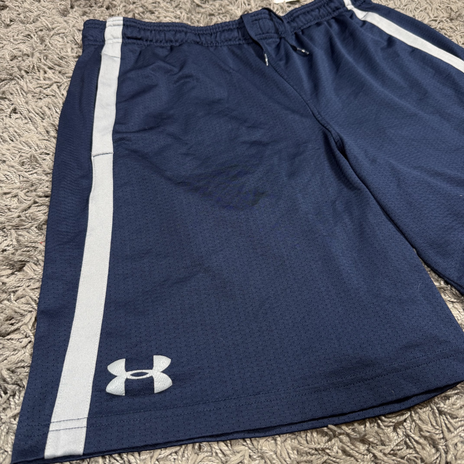 Under Armour Navy & Grey Athletic Shorts XL Loose Fit HeatGear image 2