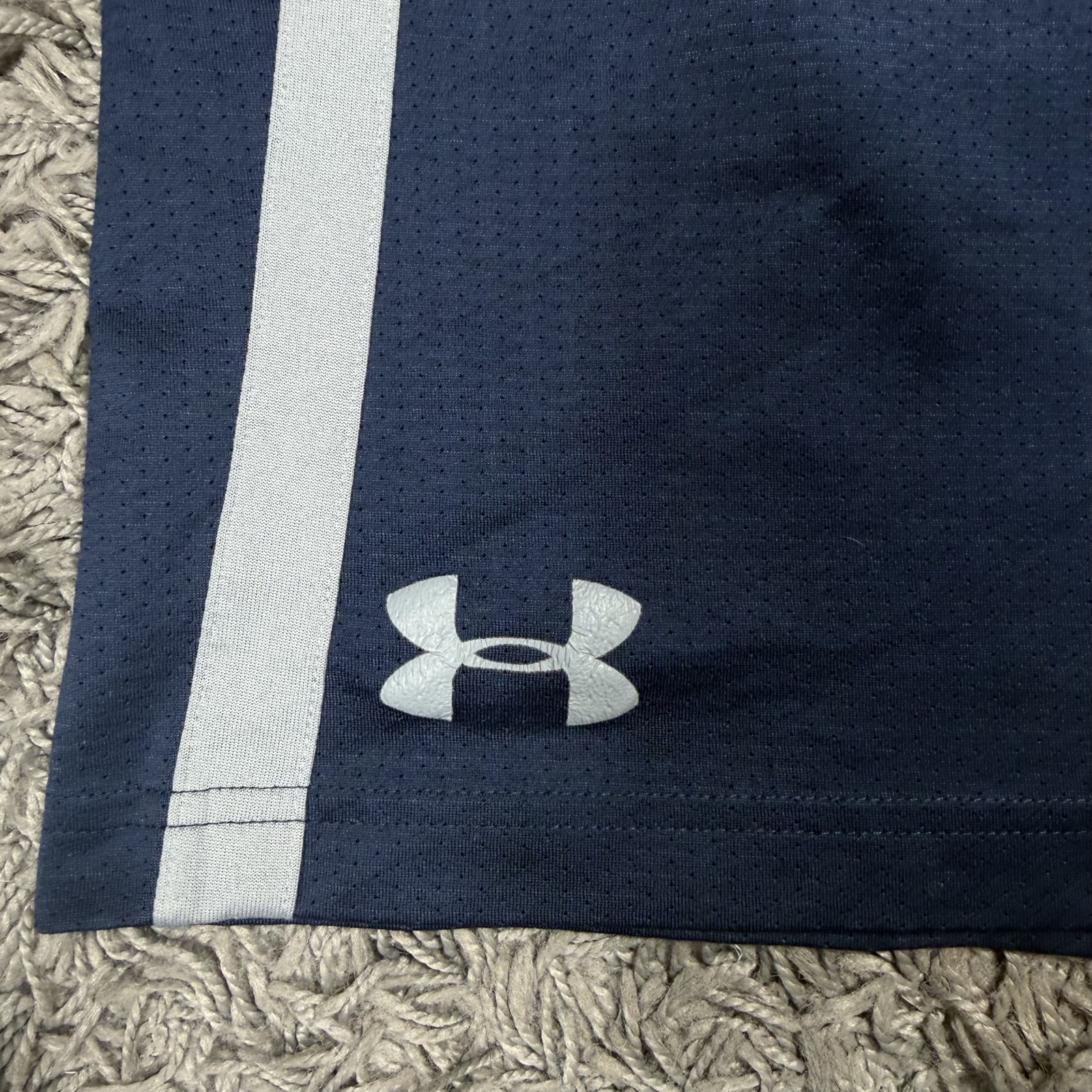 Under Armour Navy & Grey Athletic Shorts XL Loose Fit HeatGear image 3