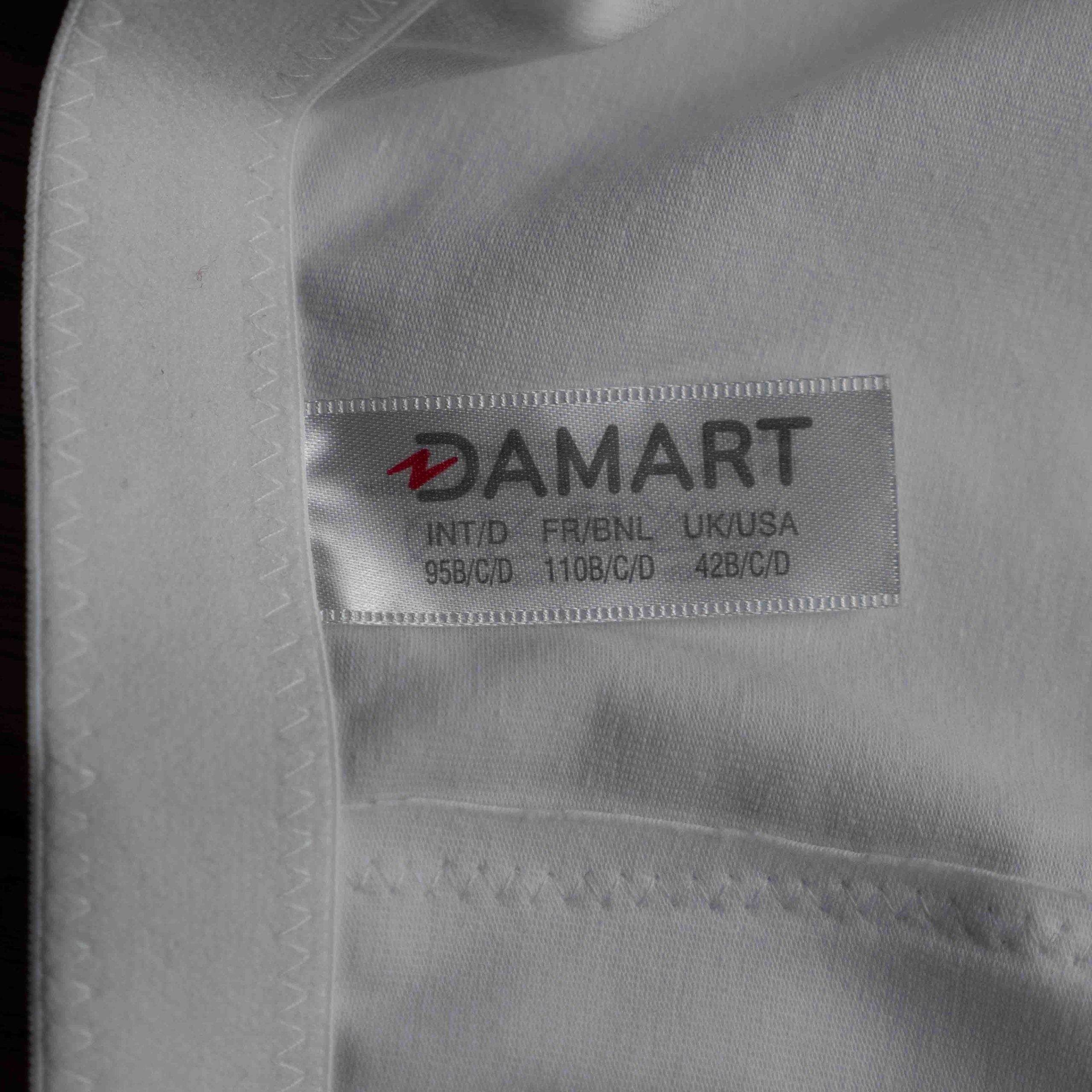 Damart 42C/D White Front Closure Bra Pre-Owned image 4