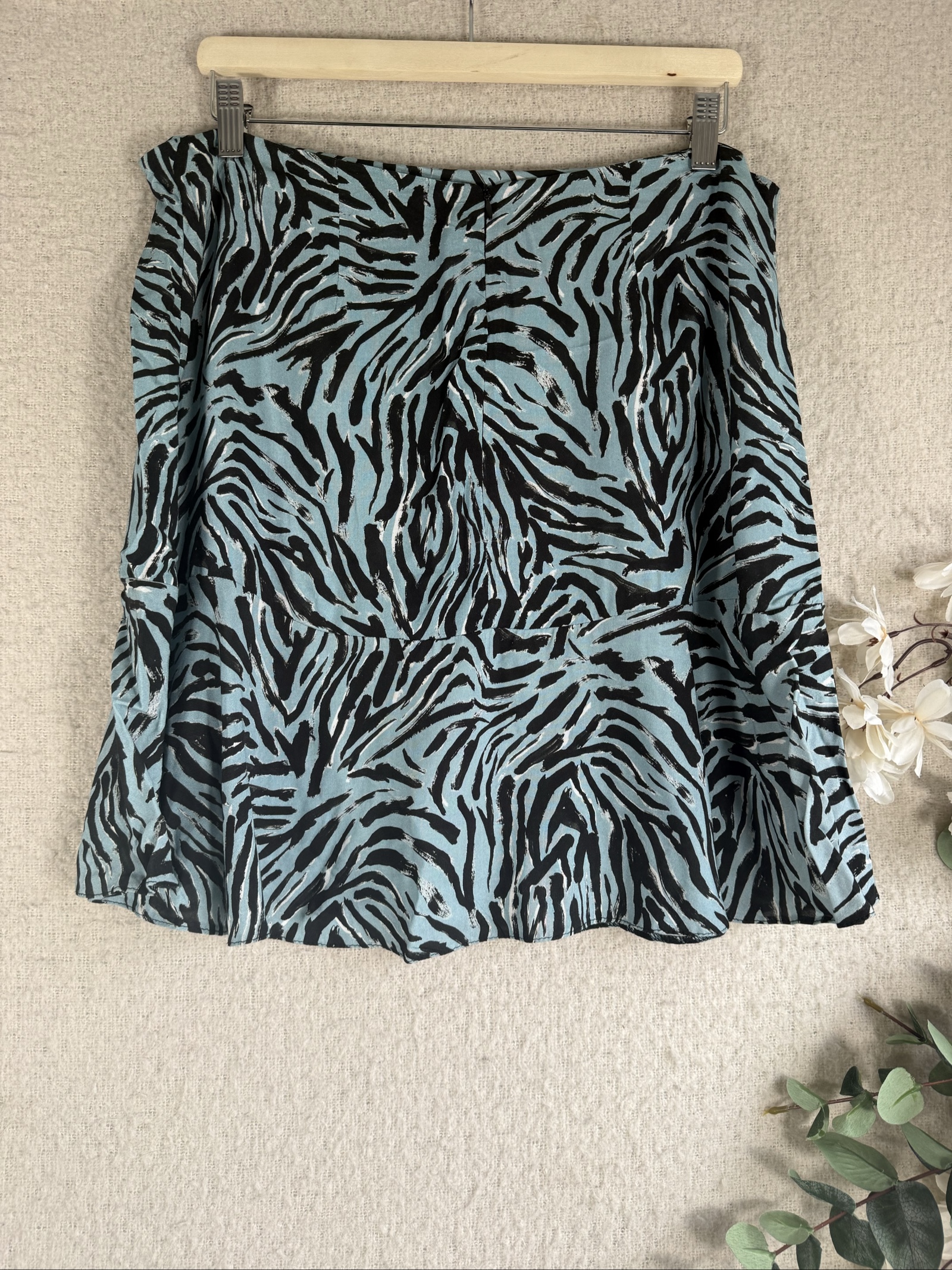 Papaya Blue & Black Animal Print Flared Skirt UK 16 Stylish Trendy Summer image 4