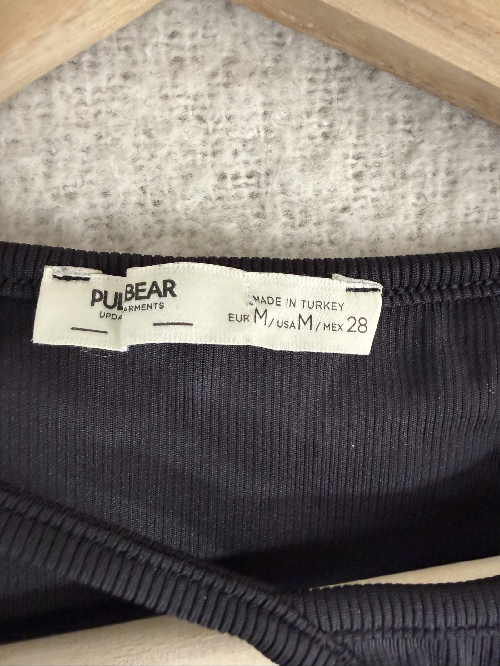 Pull&Bear Black Cut-Out Ribbed Crop Top UK Medium Stylish Summer Shirt image 3