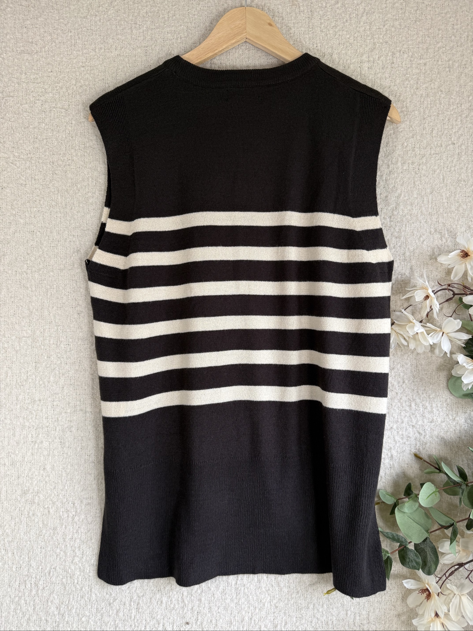 Papaya Black & White Sleeveless Knit Jumper Top UK 16 Striped Super Soft image 4