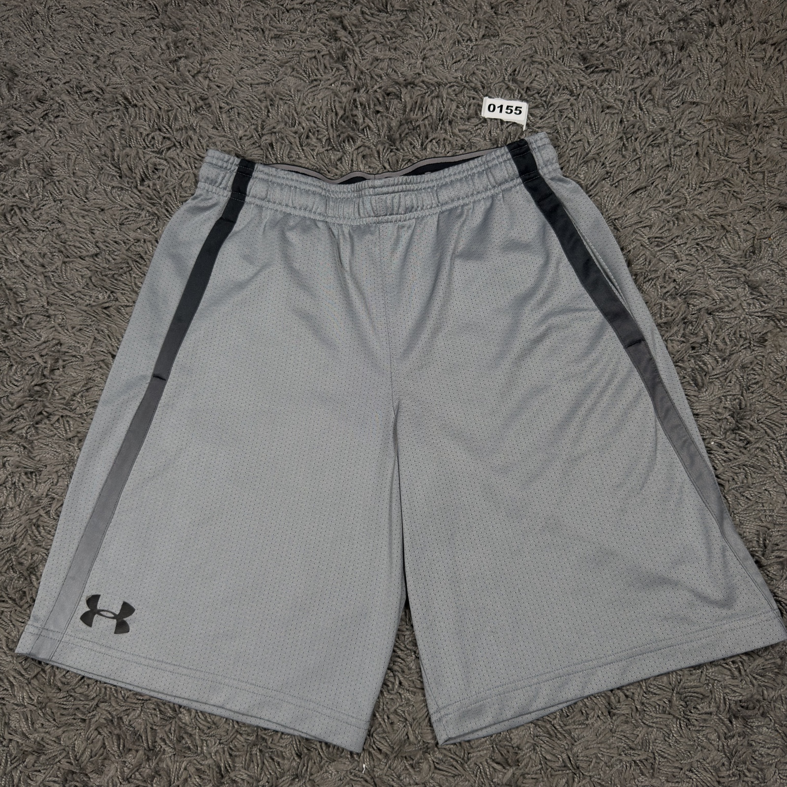 Under Armour Grey Mesh Sports Shorts M Elastic Waist