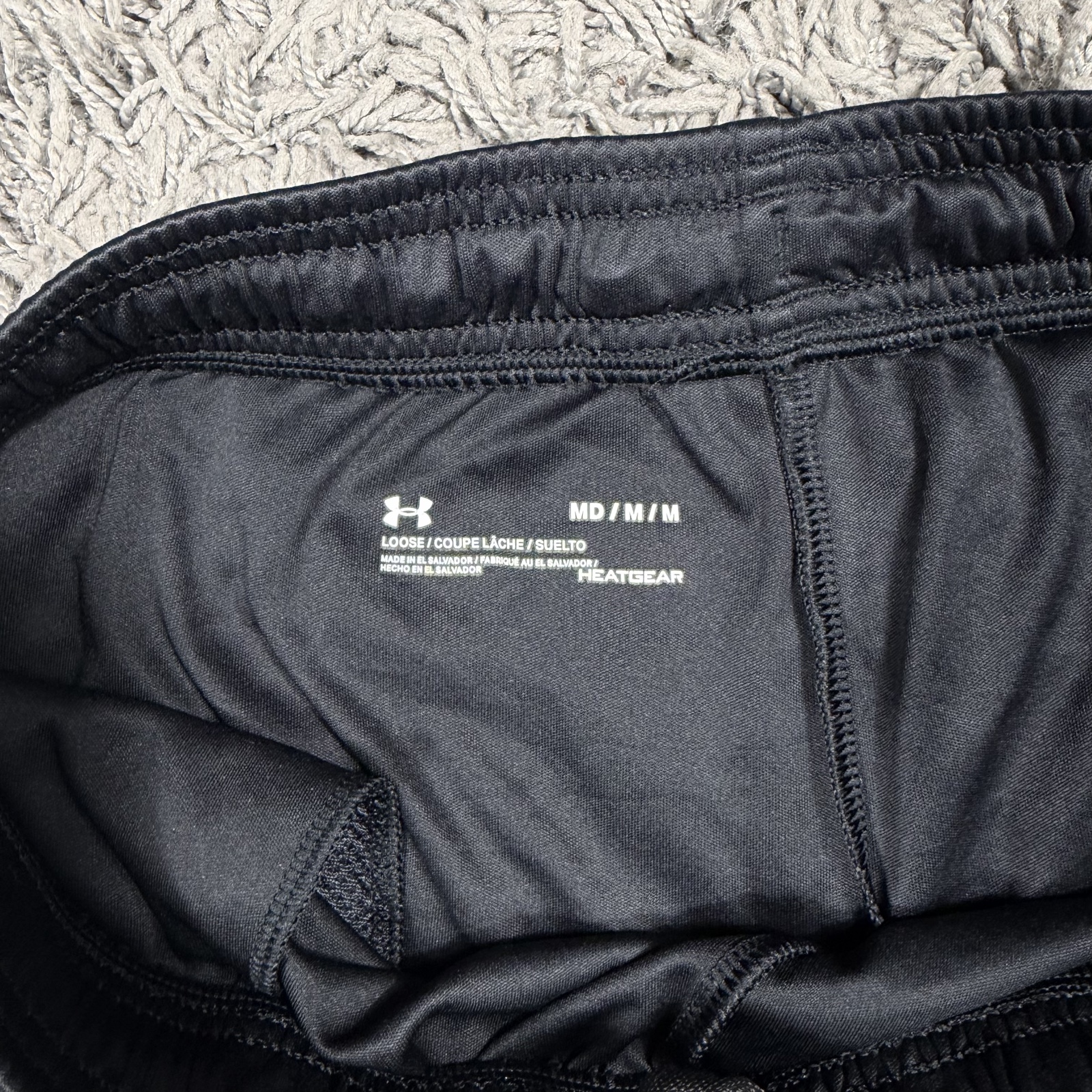 Under Armour Black Loose Fit HeatGear Shorts Medium Drawstring image 4
