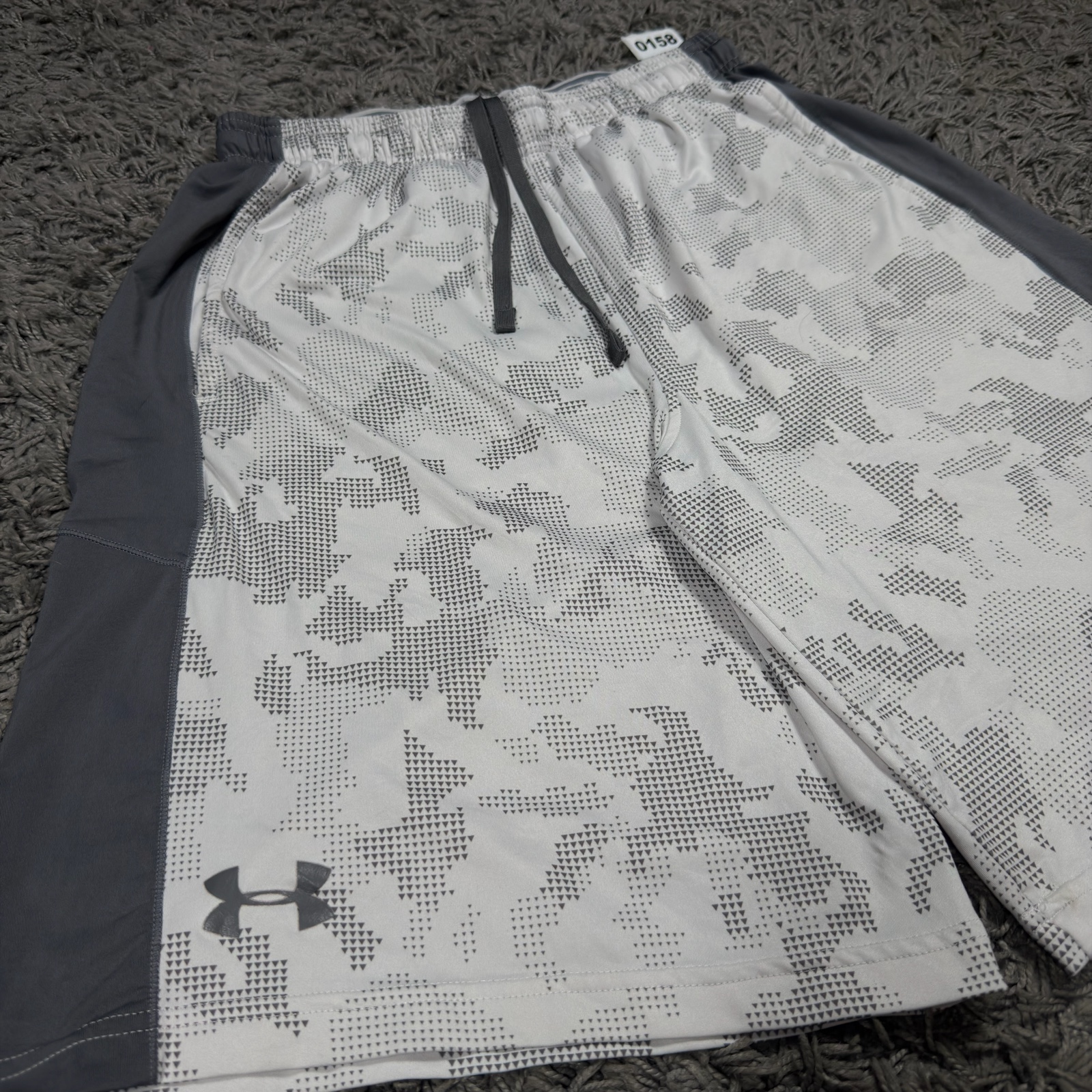 Under Armour Grey & White Loose Fit HeatGear Shorts Medium image 2